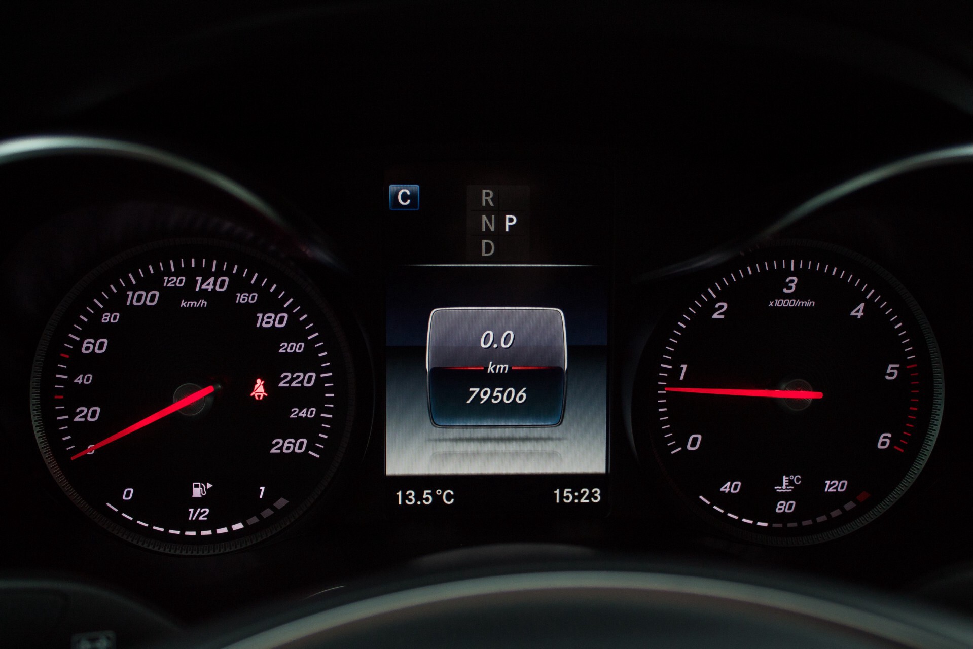 Mercedes-Benz C-Klasse 220 Bluetec Avantgarde Schuifdak/Leder/LED Intelligent Light Aut9 Foto 11