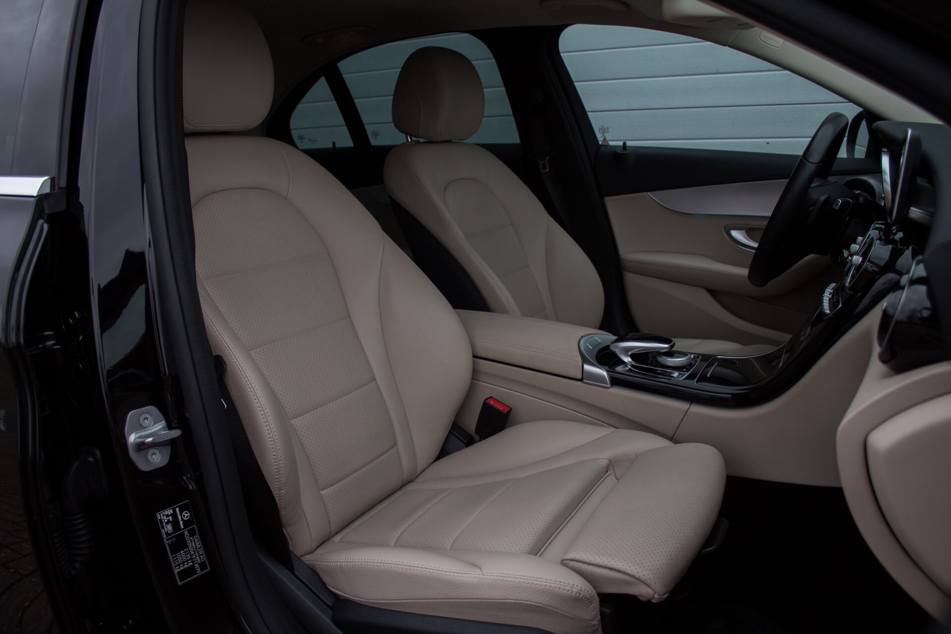 Mercedes-Benz C-Klasse 220 Bluetec Avantgarde Schuifdak/Leder/LED Intelligent Light Aut9 Foto 3