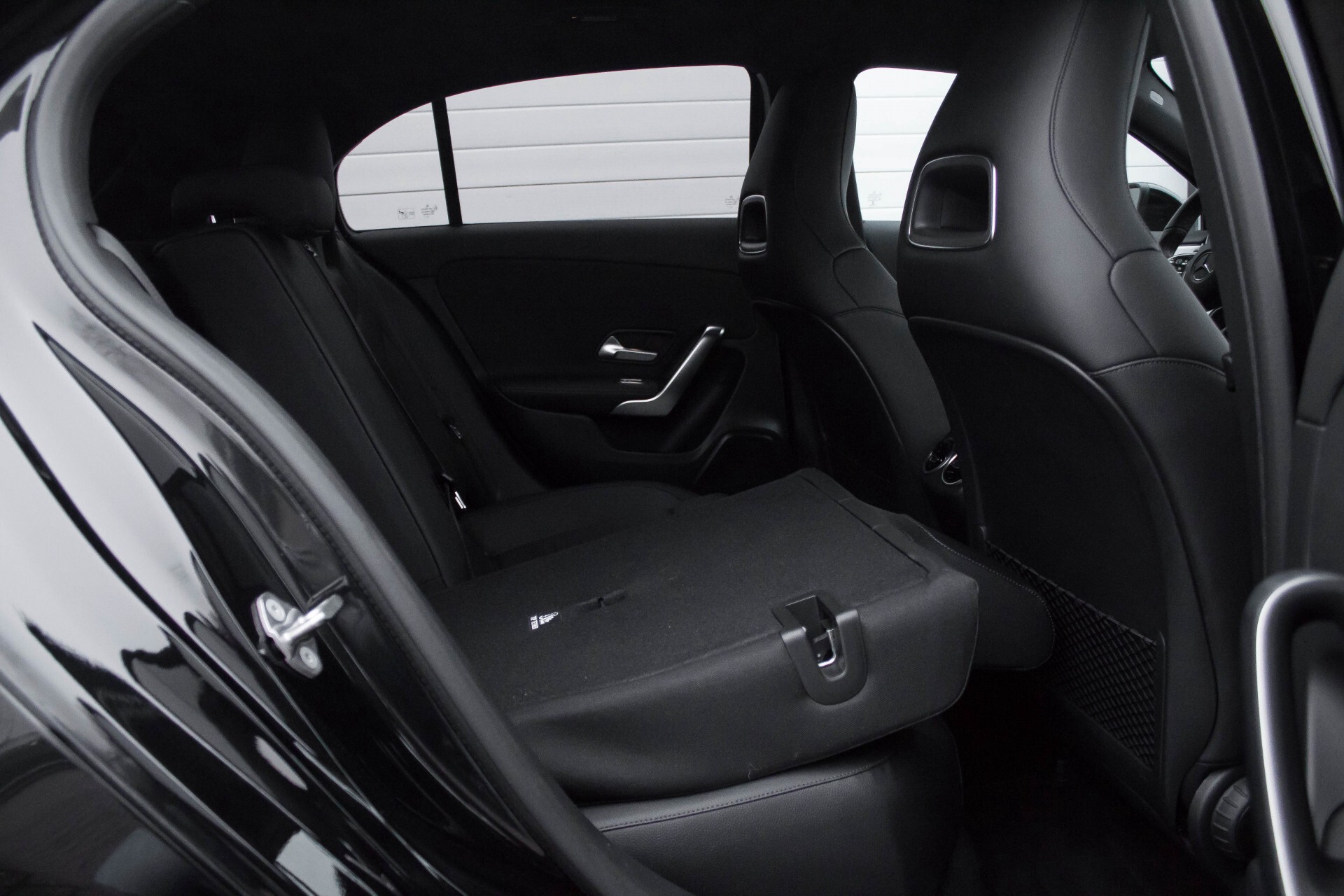 Mercedes-Benz A-Klasse 220 Progressive MBUX/Leder/Widescreen/Camera/Night/DAB+ Aut7 Foto 5