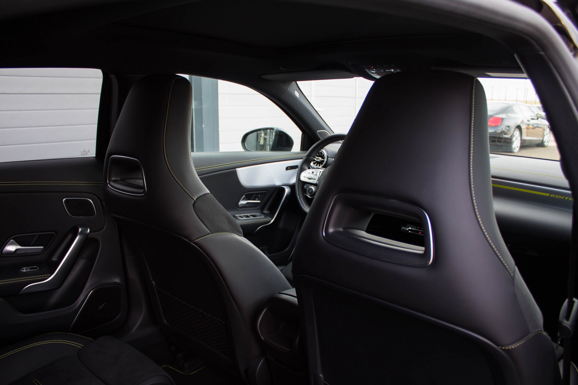 Mercedes-Benz A-Klasse 250 AMG Edition 1 Panorama Burmester Night Aut7 Foto 32