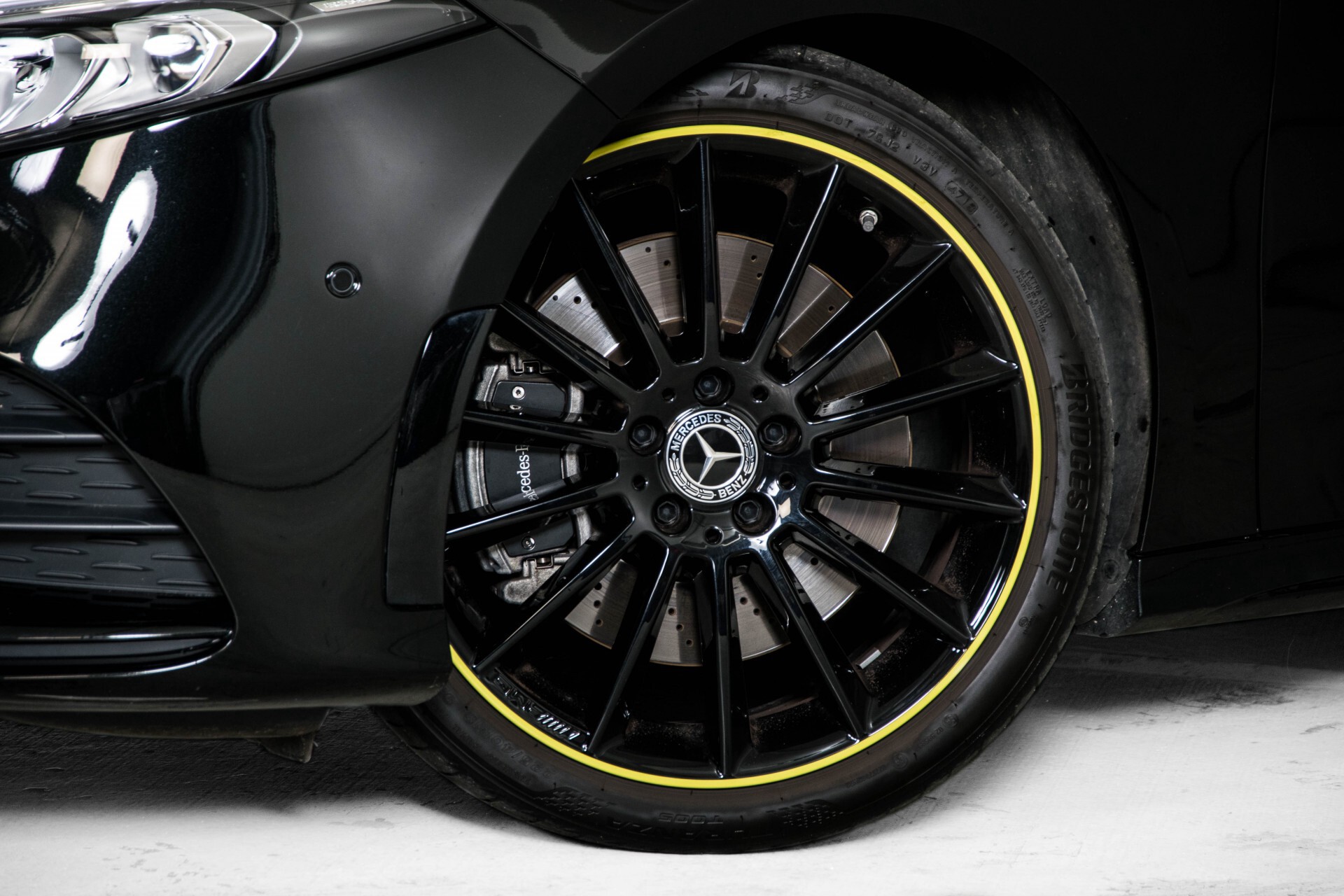 Mercedes-Benz A-Klasse 250 AMG Edition 1 Panorama Burmester Night Aut7 Foto 40