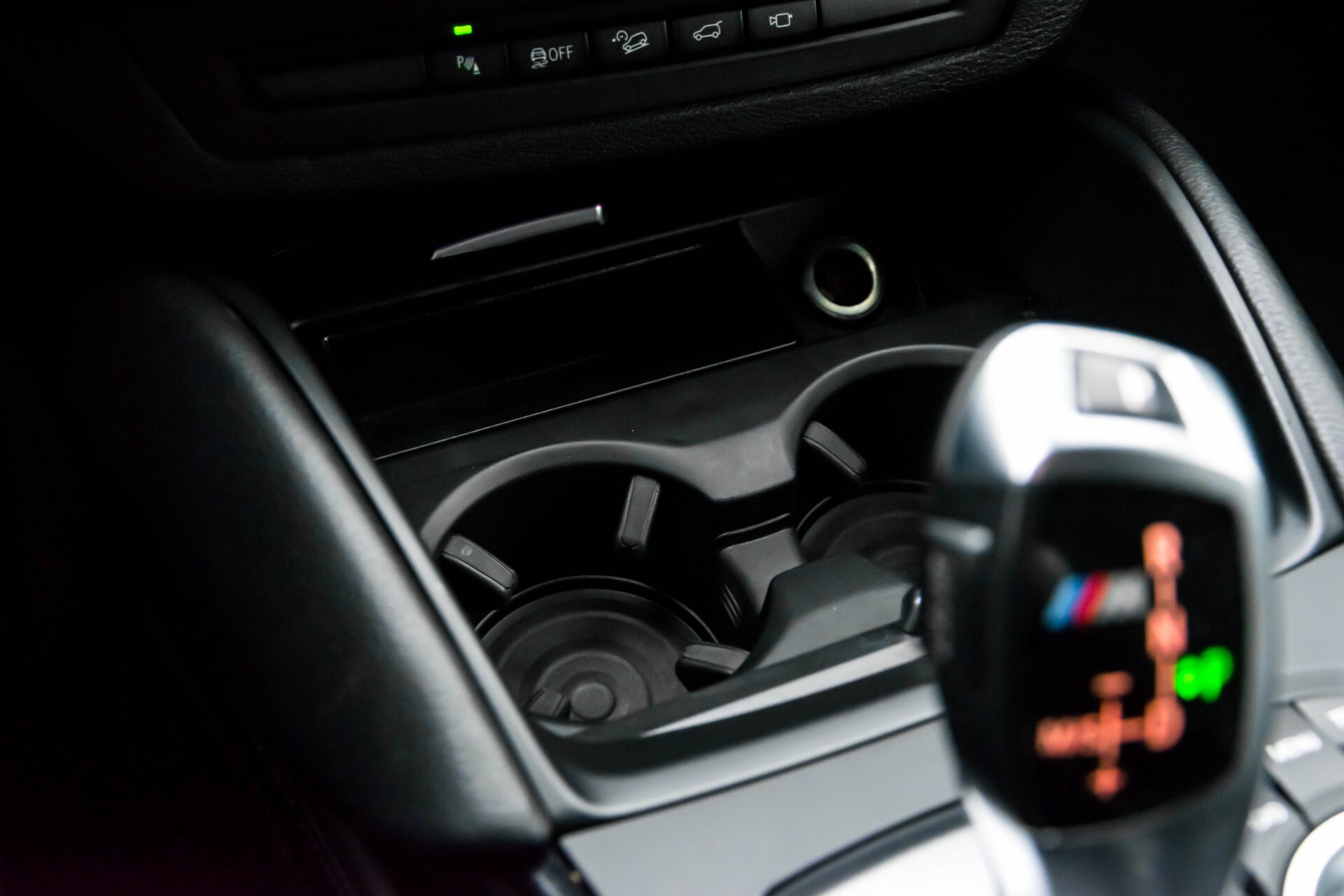 BMW X5 4.4i V8 M GRIJS KENTEKEN Aut6 Foto 28