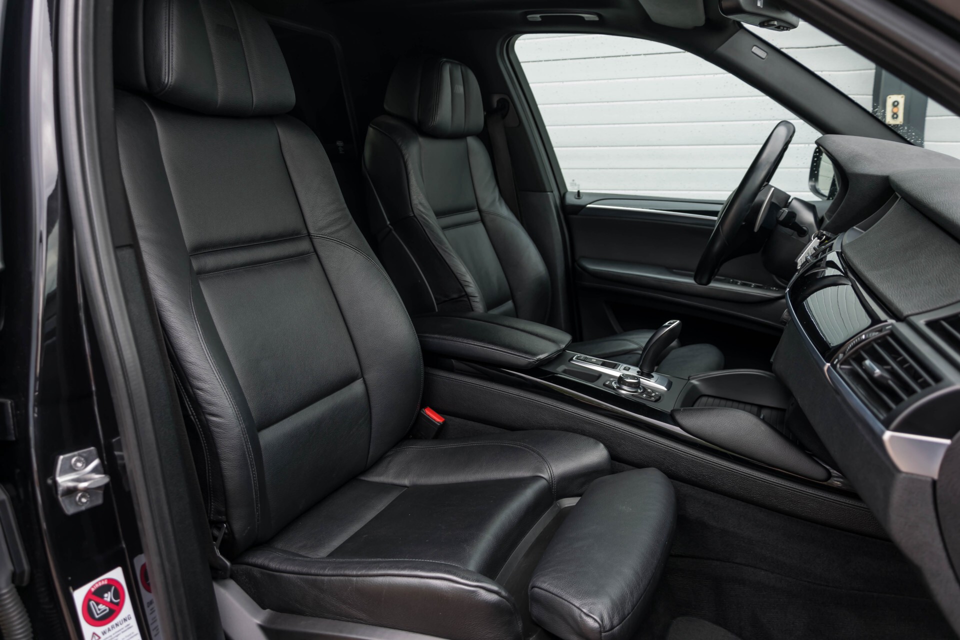 BMW X5 4.4i V8 M GRIJS KENTEKEN Aut6 Foto 3