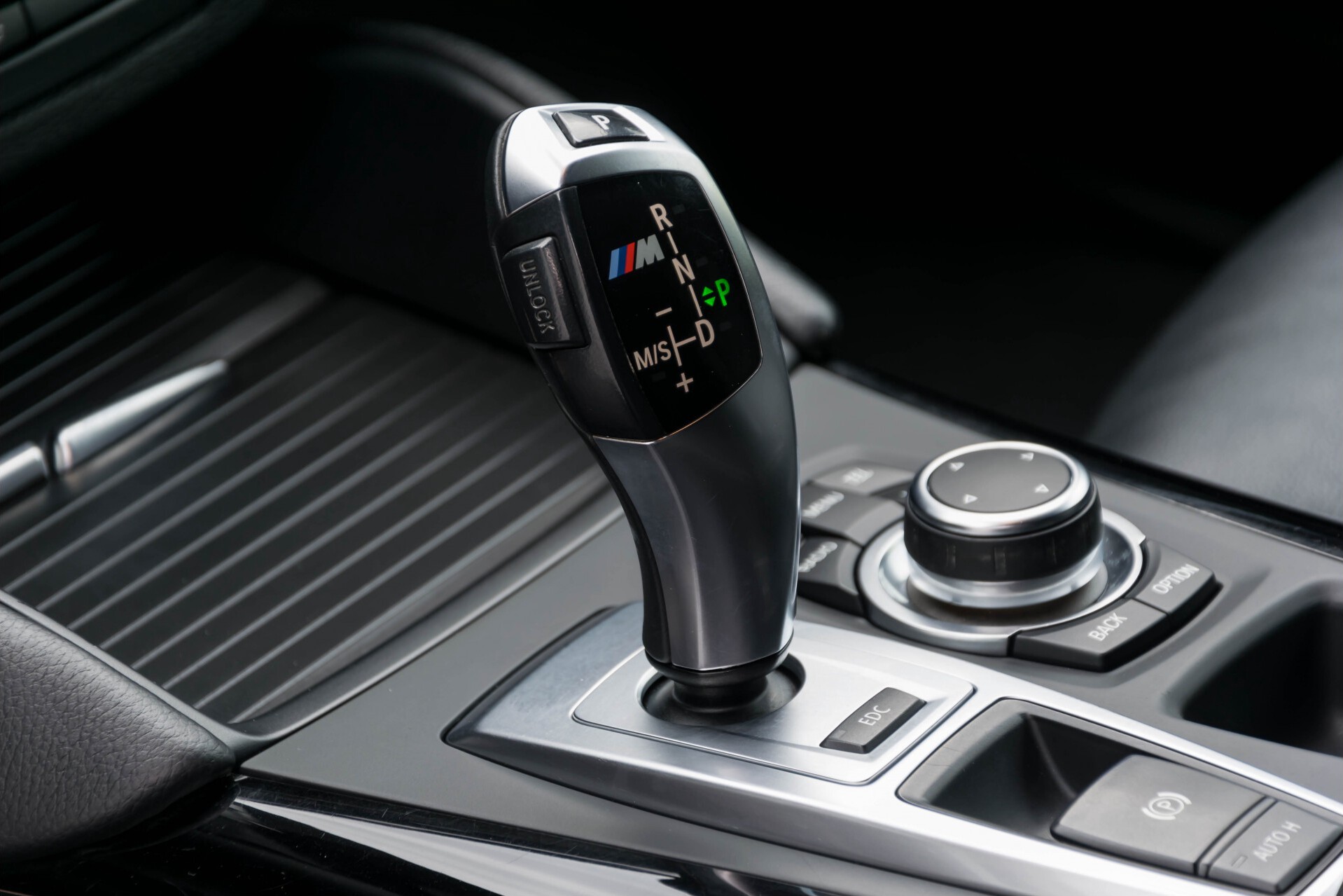 BMW X5 4.4i V8 M GRIJS KENTEKEN Aut6 Foto 30