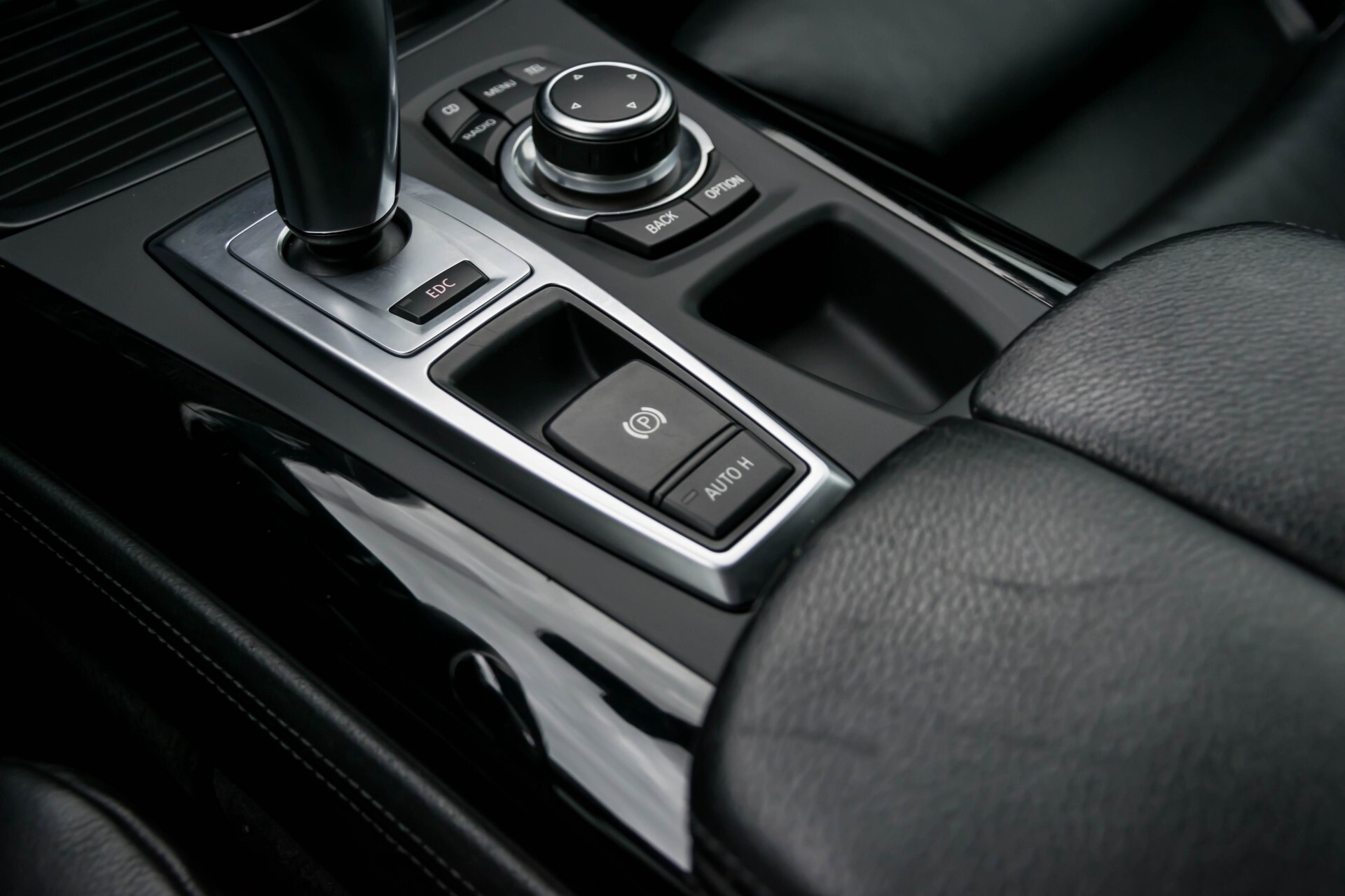 BMW X5 4.4i V8 M GRIJS KENTEKEN Aut6 Foto 33