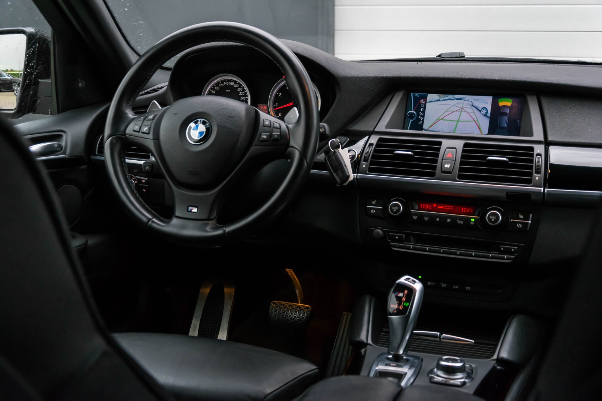 BMW X5 4.4i V8 M GRIJS KENTEKEN Aut6 Foto 5