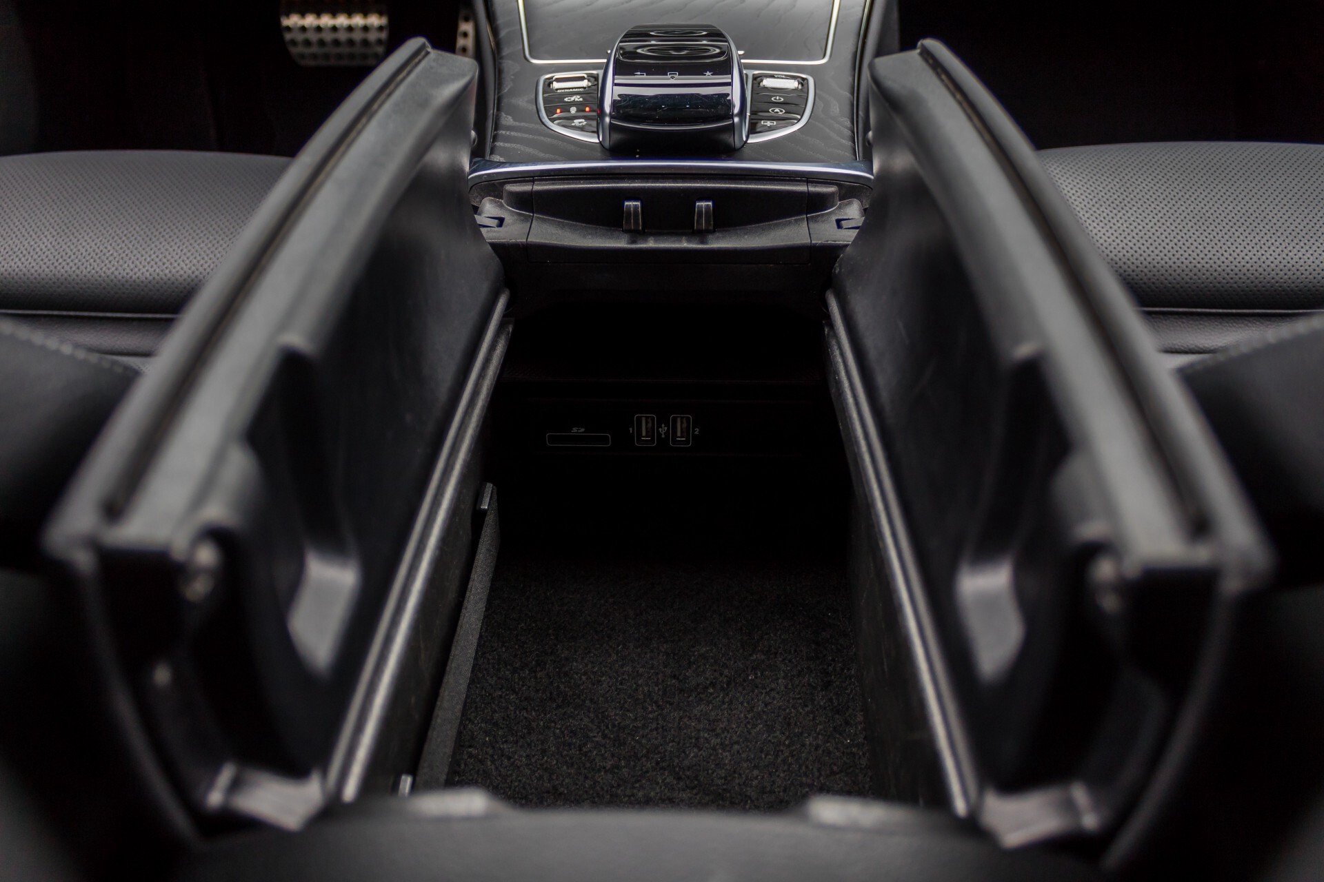 Mercedes-Benz C-Klasse 450/43 AMG 4-M Distronic/Standkachel/Panorama/Keyless/Harman-Kardon/Stoelkoeling Aut7 Foto 26