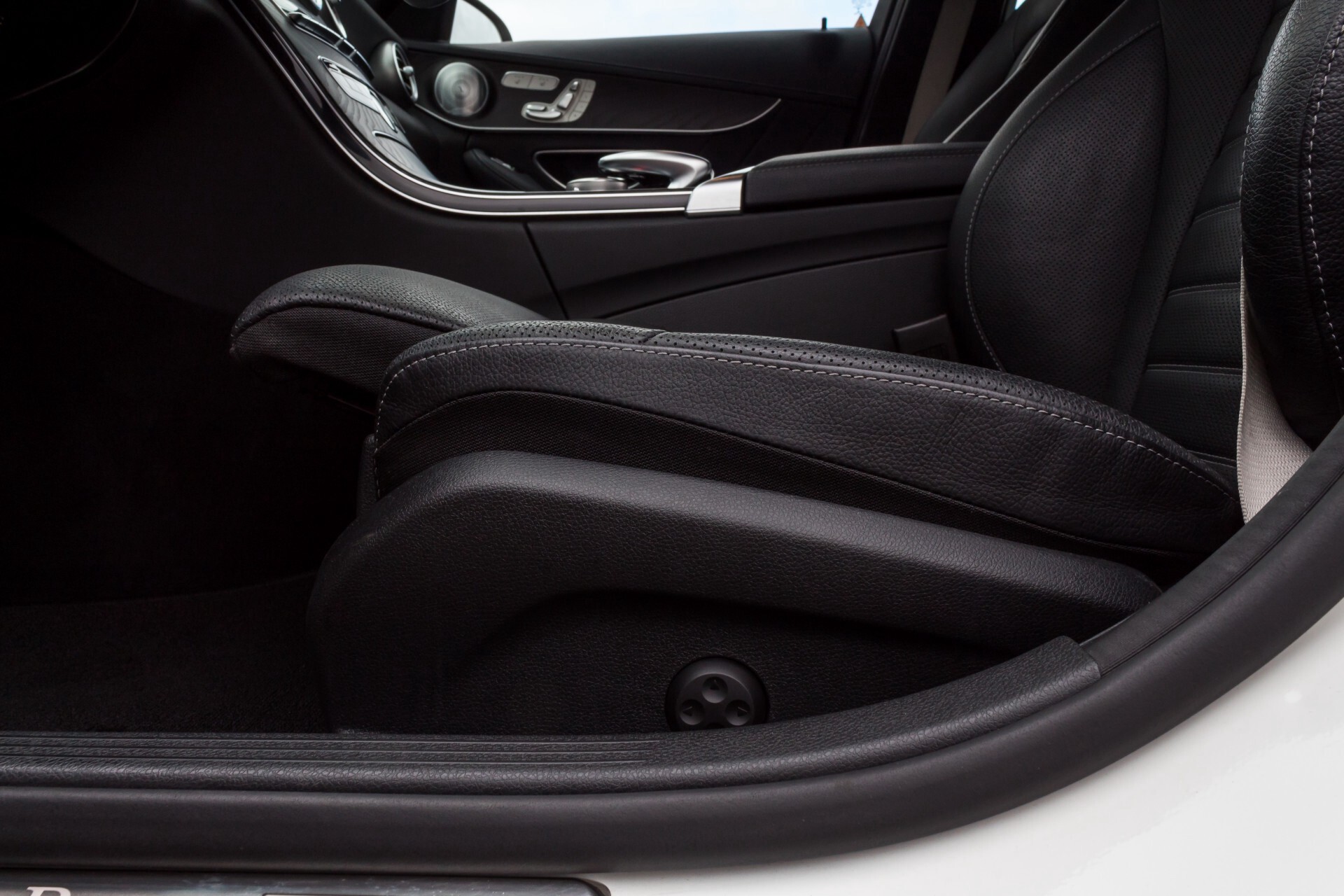 Mercedes-Benz C-Klasse 450/43 AMG 4-M Distronic/Standkachel/Panorama/Keyless/Harman-Kardon/Stoelkoeling Aut7 Foto 40