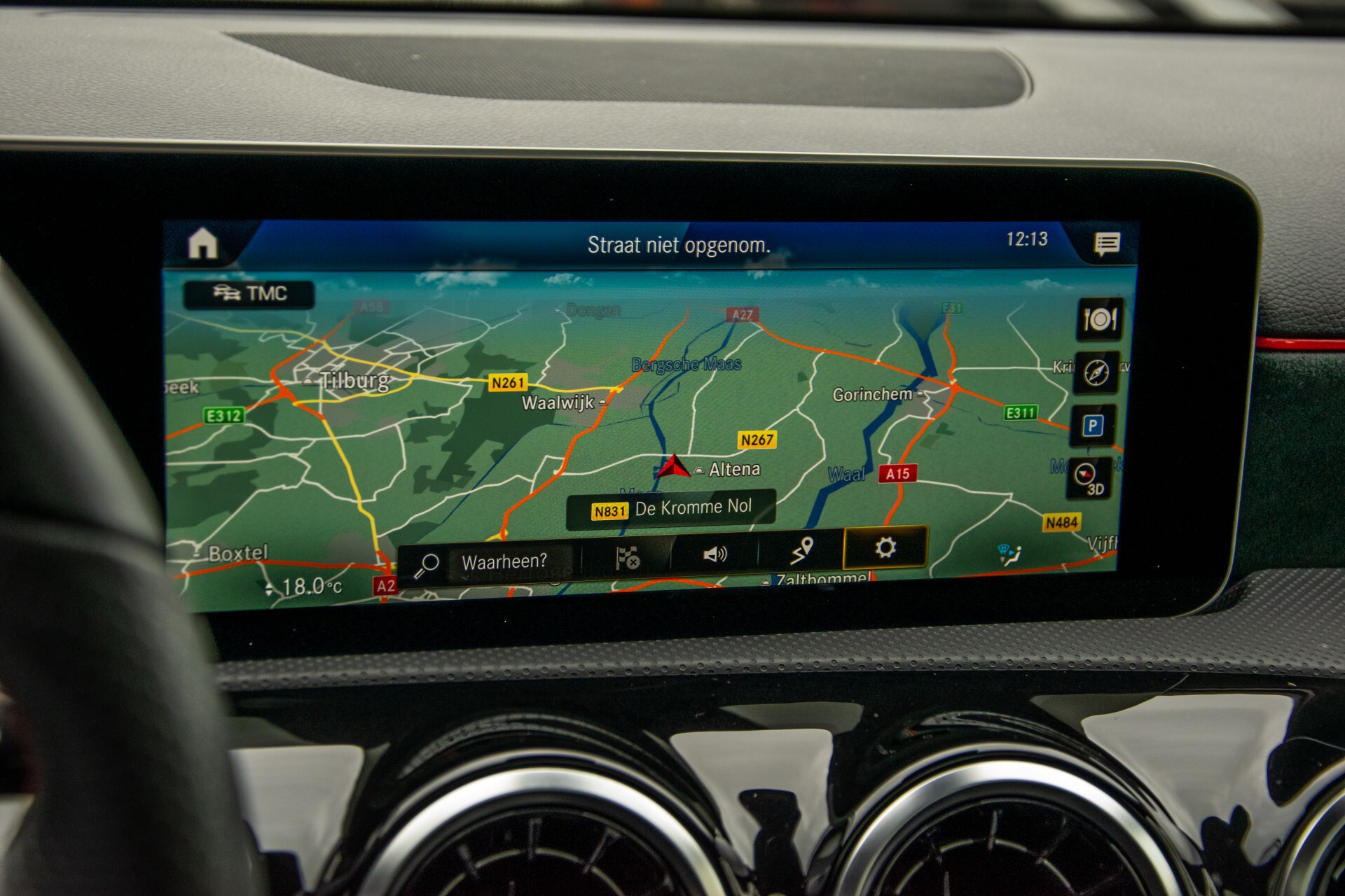 Mercedes-Benz A-Klasse 180 d AMG Panorama/MBUX/DAB/LED Aut7 Foto 21