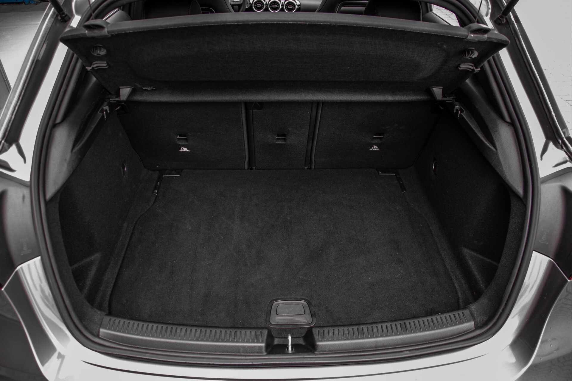 Mercedes-Benz A-Klasse 180 d AMG Panorama/MBUX/DAB/LED Aut7 Foto 50
