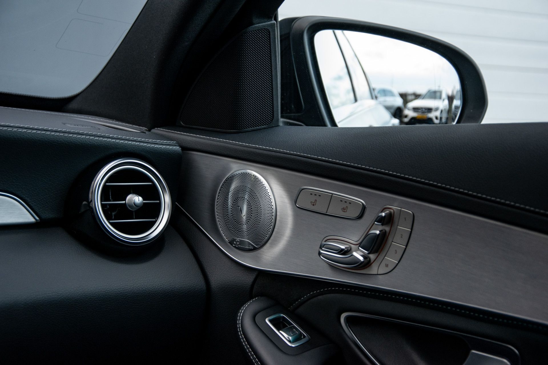 Mercedes-Benz C-Klasse Estate 63 AMG Night Designo | Rij-assistentie | Keyless | Burmester | Panorama Aut7 Foto 42
