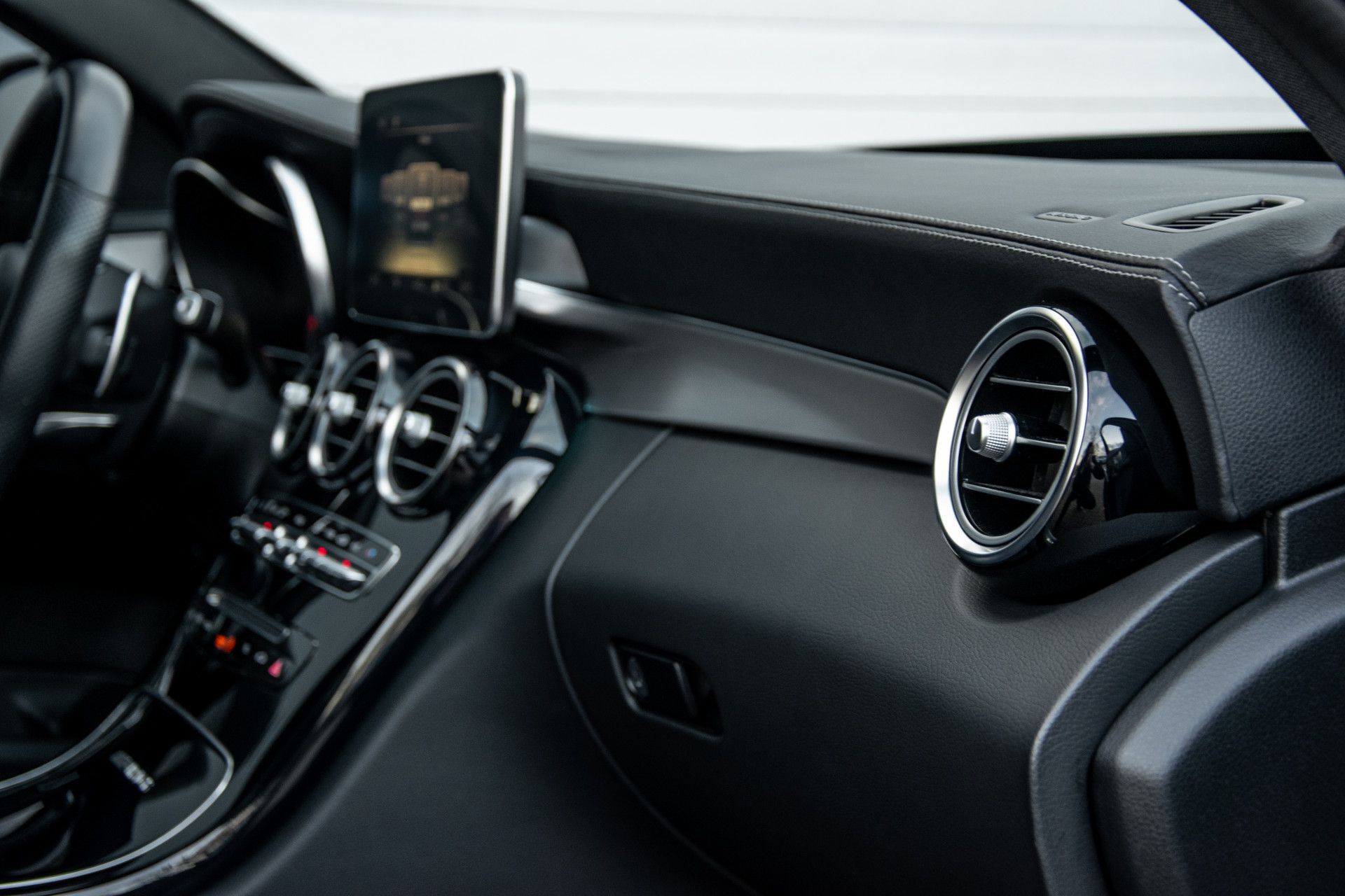 Mercedes-Benz C-Klasse Estate 63 AMG Night Designo | Rij-assistentie | Keyless | Burmester | Panorama Aut7 Foto 46