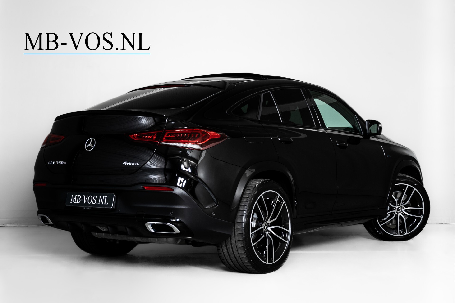 Mercedes-Benz GLE Coupé 350 e 4-M AMG Luchtvering | Night | 22" | Panorama | Rij-assistentie | Mem | Trekhaak Aut9 Foto 2