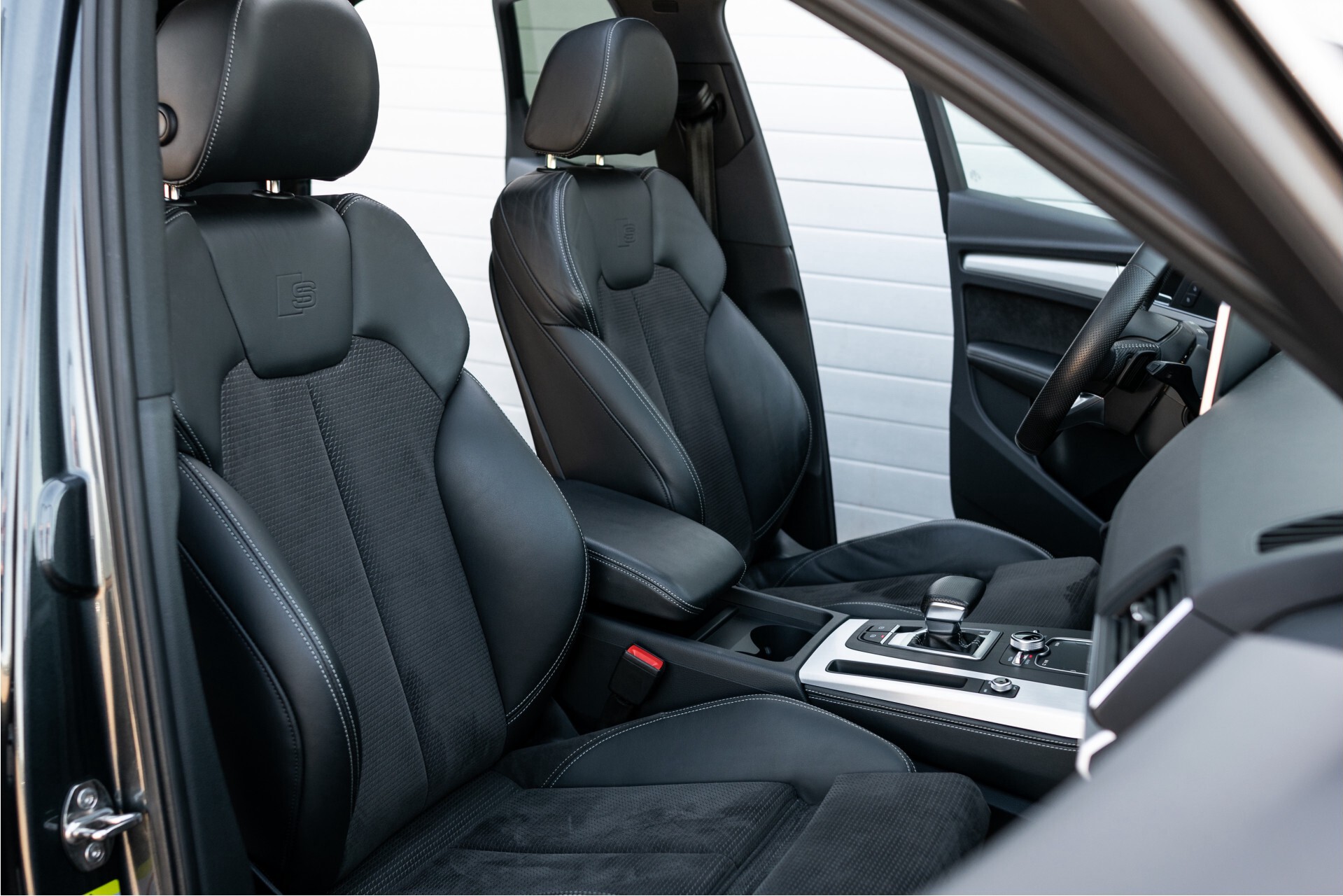 Audi Q5 2.0 TFSI Quattro Sport S-Line Edition Panorama | Aut-Trekhaak | Virtual Cockpit | 20" | Keyless | NL Auto Aut7 Foto 3