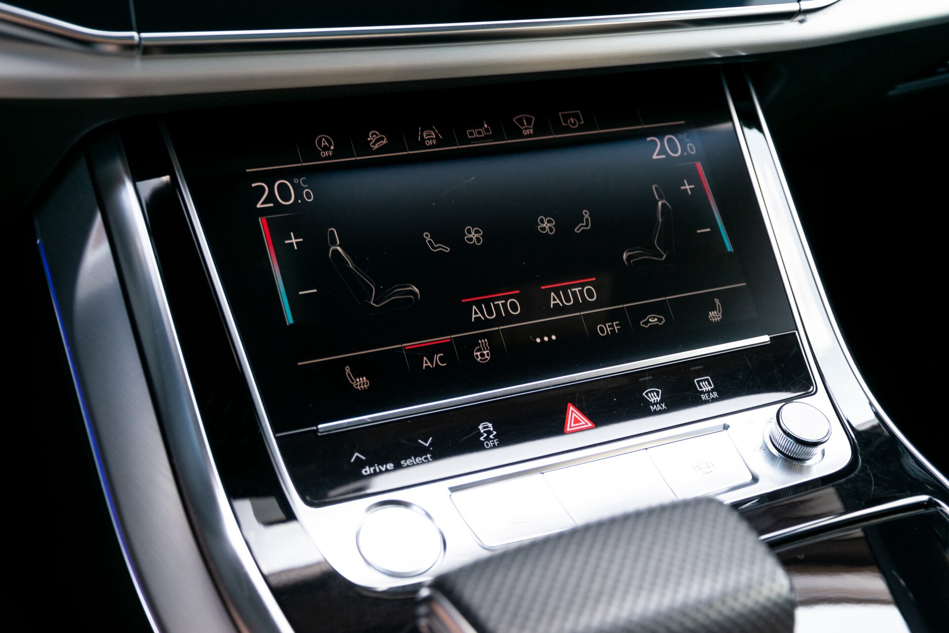 Audi Q8 50 TDI Quattro S-Line Luchtvering | AdaptiveCruise | Keyless | Matrix | HUD | Trekhaak | Garantie Aut8 Foto 20