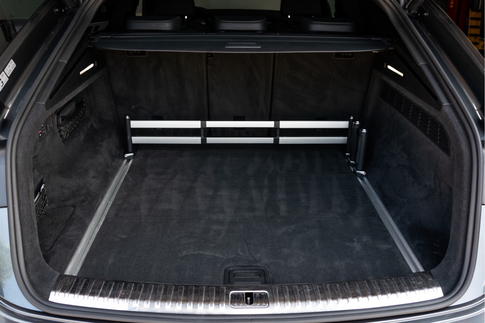 Audi Q8 50 TDI Quattro S-Line Luchtvering | AdaptiveCruise | Keyless | Matrix | HUD | Trekhaak | Garantie Aut8 Foto 27