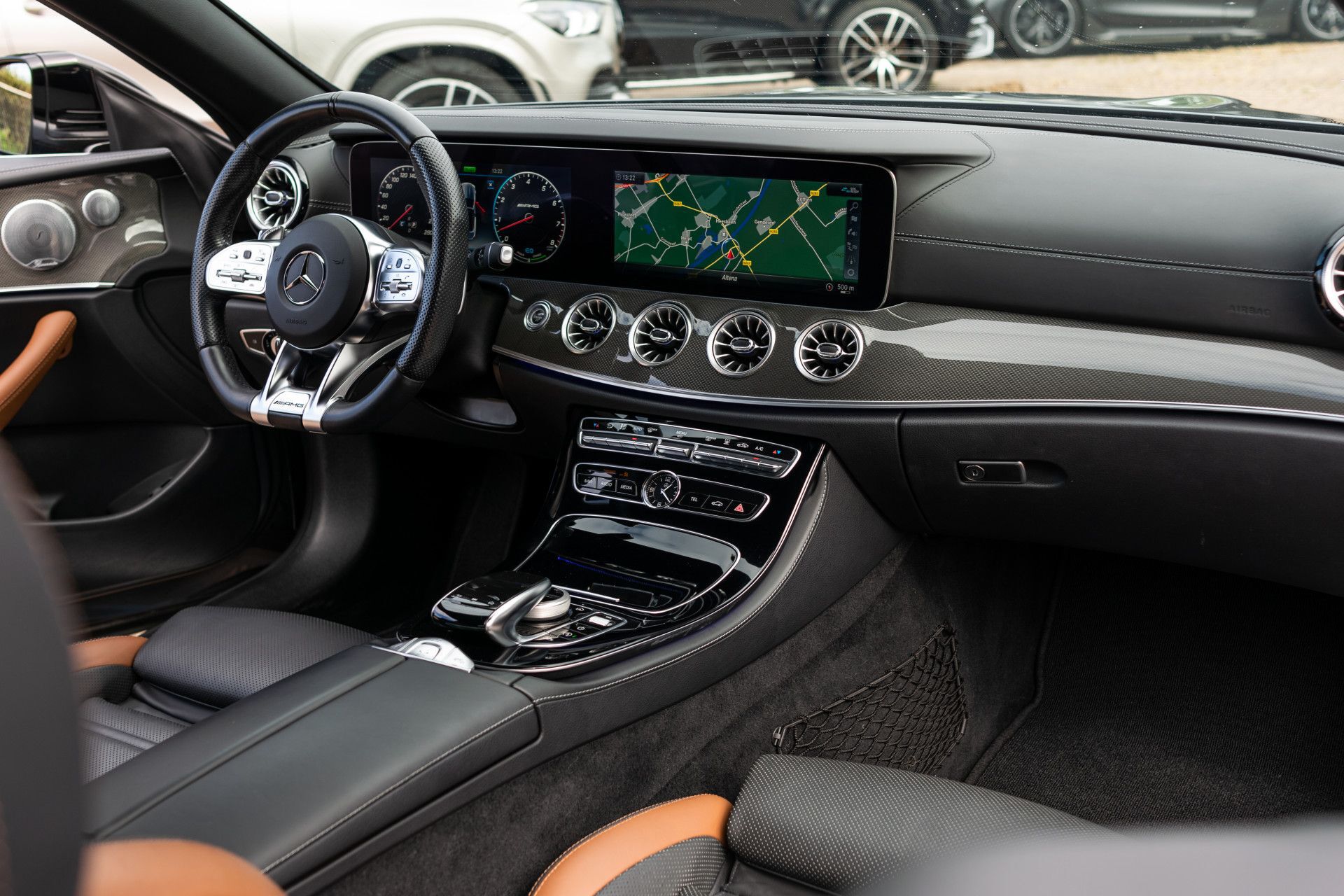 Mercedes-Benz E-Klasse Cabrio 53 AMG 4-M Night | Massage | Rij-assistentie | Keyless | HUD | Burmester | Standkachel Aut9 Foto 22