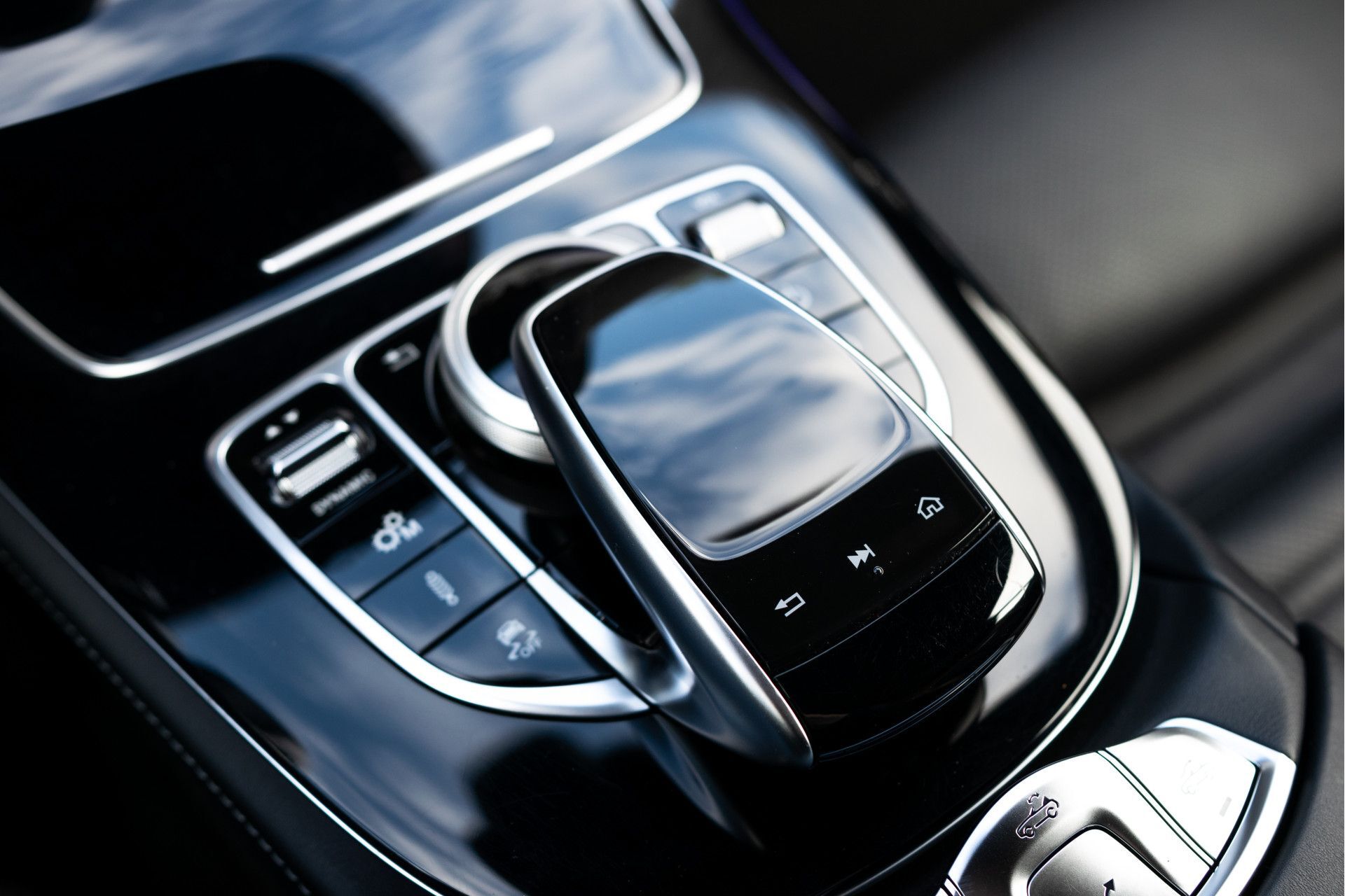 Mercedes-Benz E-Klasse Cabrio 53 AMG 4-M Night | Massage | Rij-assistentie | Keyless | HUD | Burmester | Standkachel Aut9 Foto 30