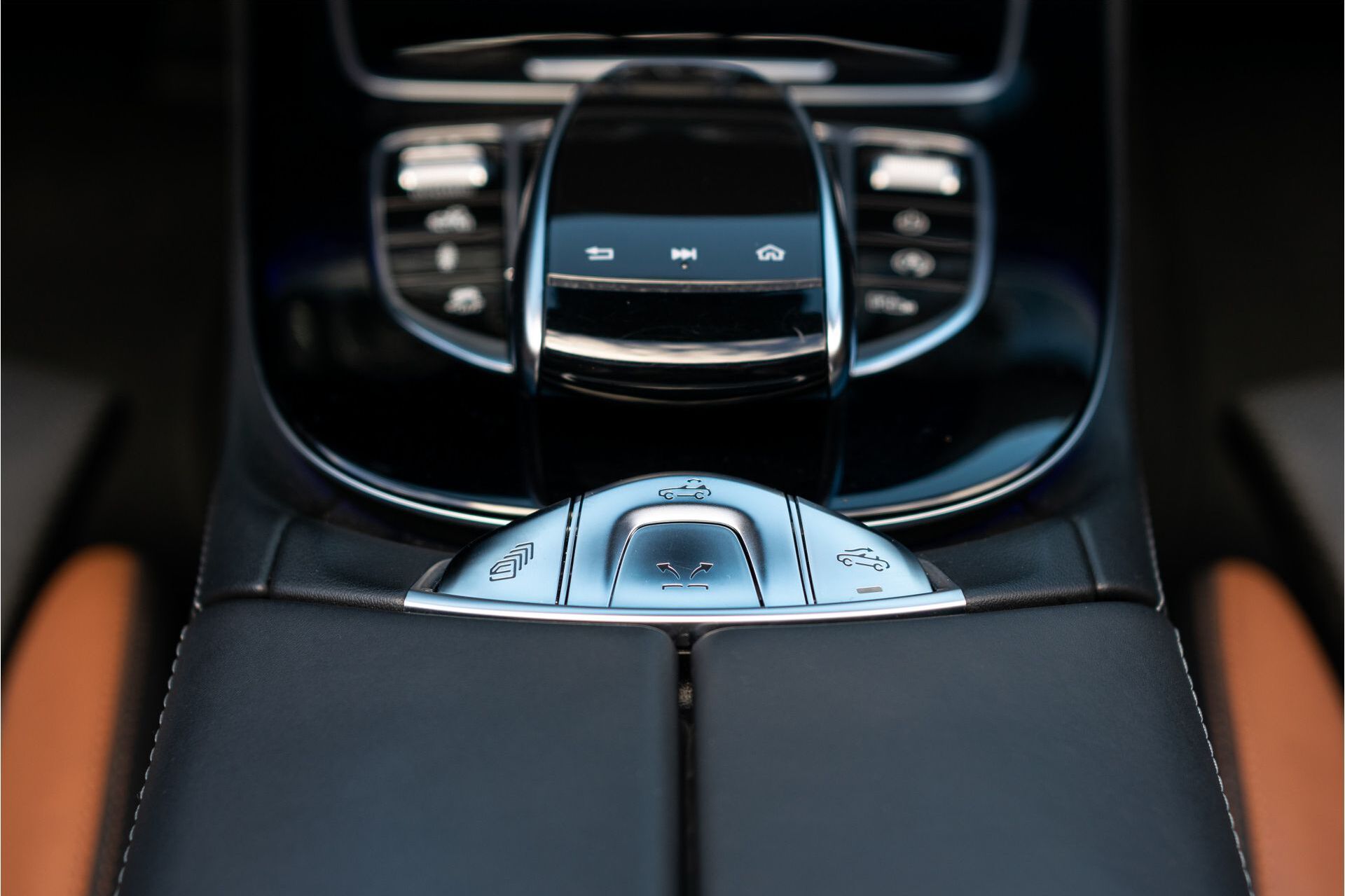 Mercedes-Benz E-Klasse Cabrio 53 AMG 4-M Night | Massage | Rij-assistentie | Keyless | HUD | Burmester | Standkachel Aut9 Foto 34