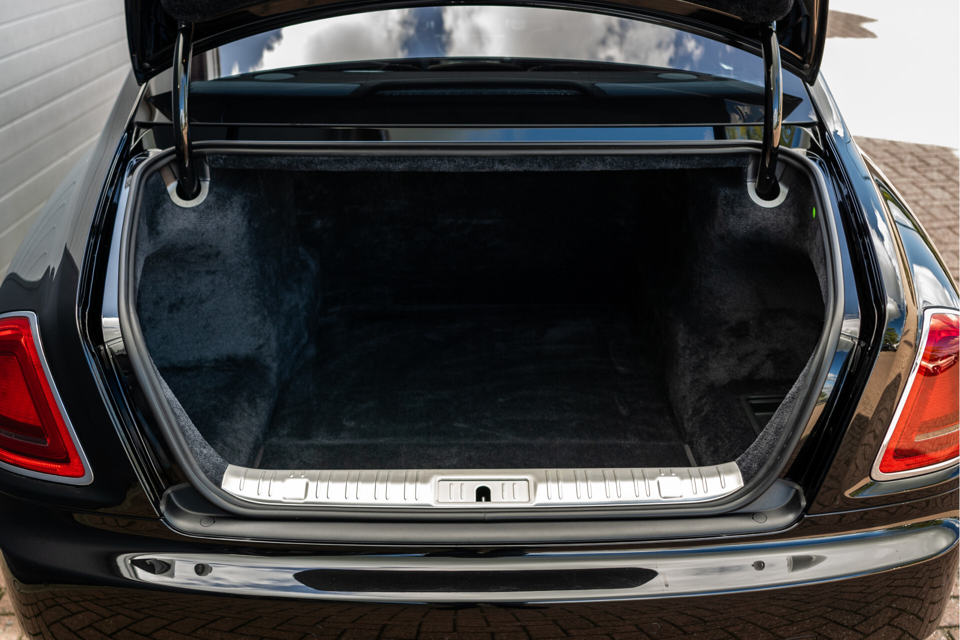 Rolls-Royce Ghost Series II 6.6 V12 Entertainment/HUD | 21" | DAB | Klaptafels | Driving Assistant Aut Foto 28