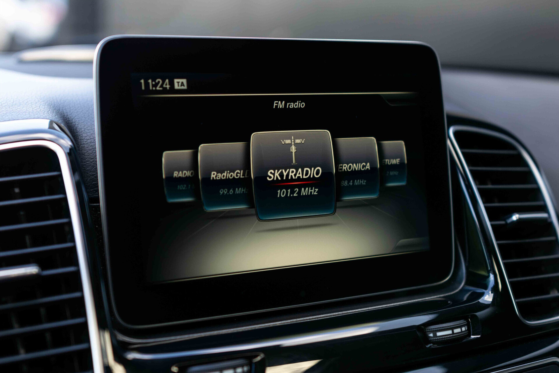Mercedes-Benz GLE 350 d 4-M Luchtvering | Schuifdak | Trekhaak | 19" | Carplay | Comand | ILS | Leder | Sfeerverlichting | Aut9 Foto 11
