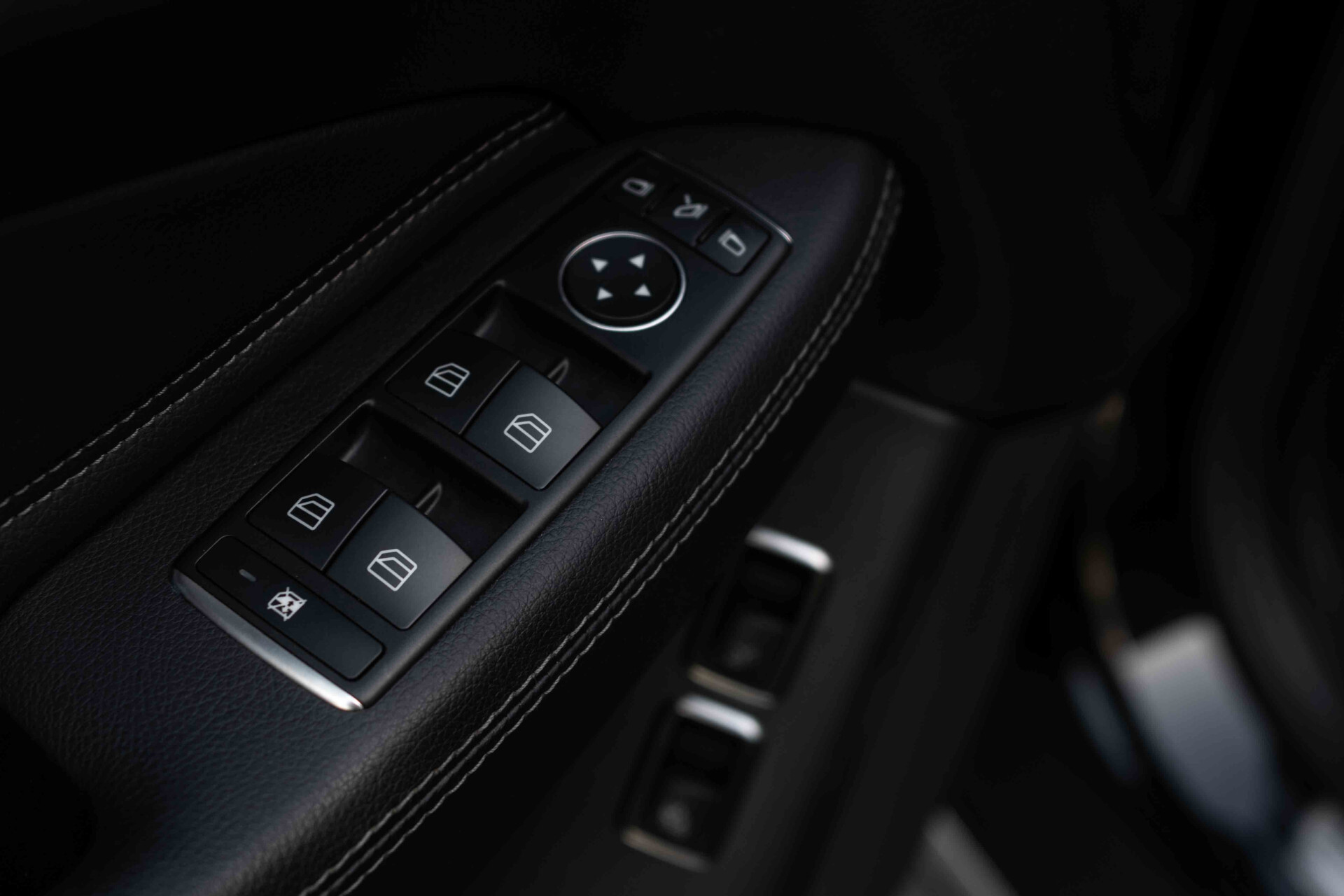 Mercedes-Benz GLE 350 d 4-M Luchtvering | Schuifdak | Trekhaak | 19" | Carplay | Comand | ILS | Leder | Sfeerverlichting | Aut9 Foto 12