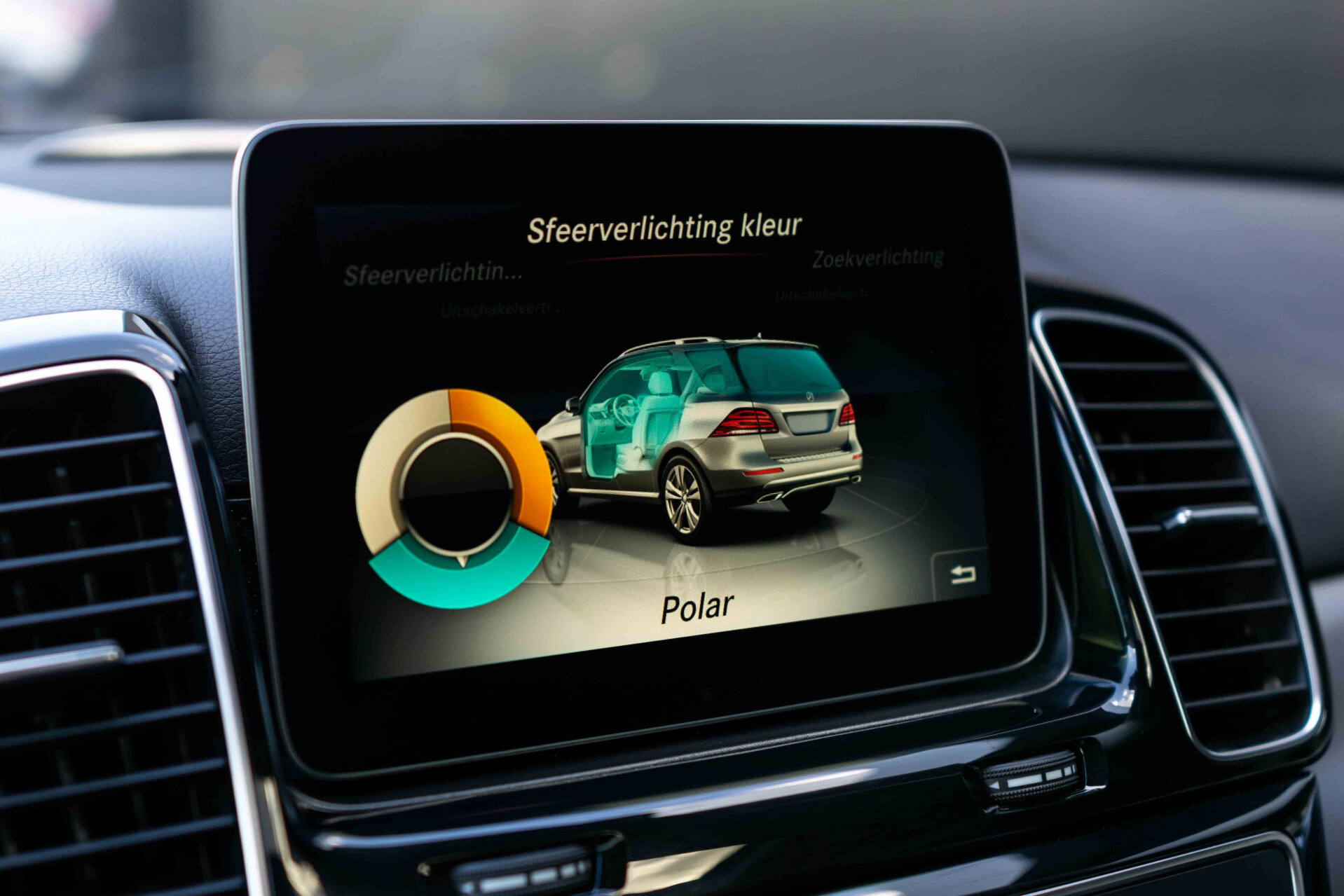 Mercedes-Benz GLE 350 d 4-M Luchtvering | Schuifdak | Trekhaak | 19" | Carplay | Comand | ILS | Leder | Sfeerverlichting | Aut9 Foto 13
