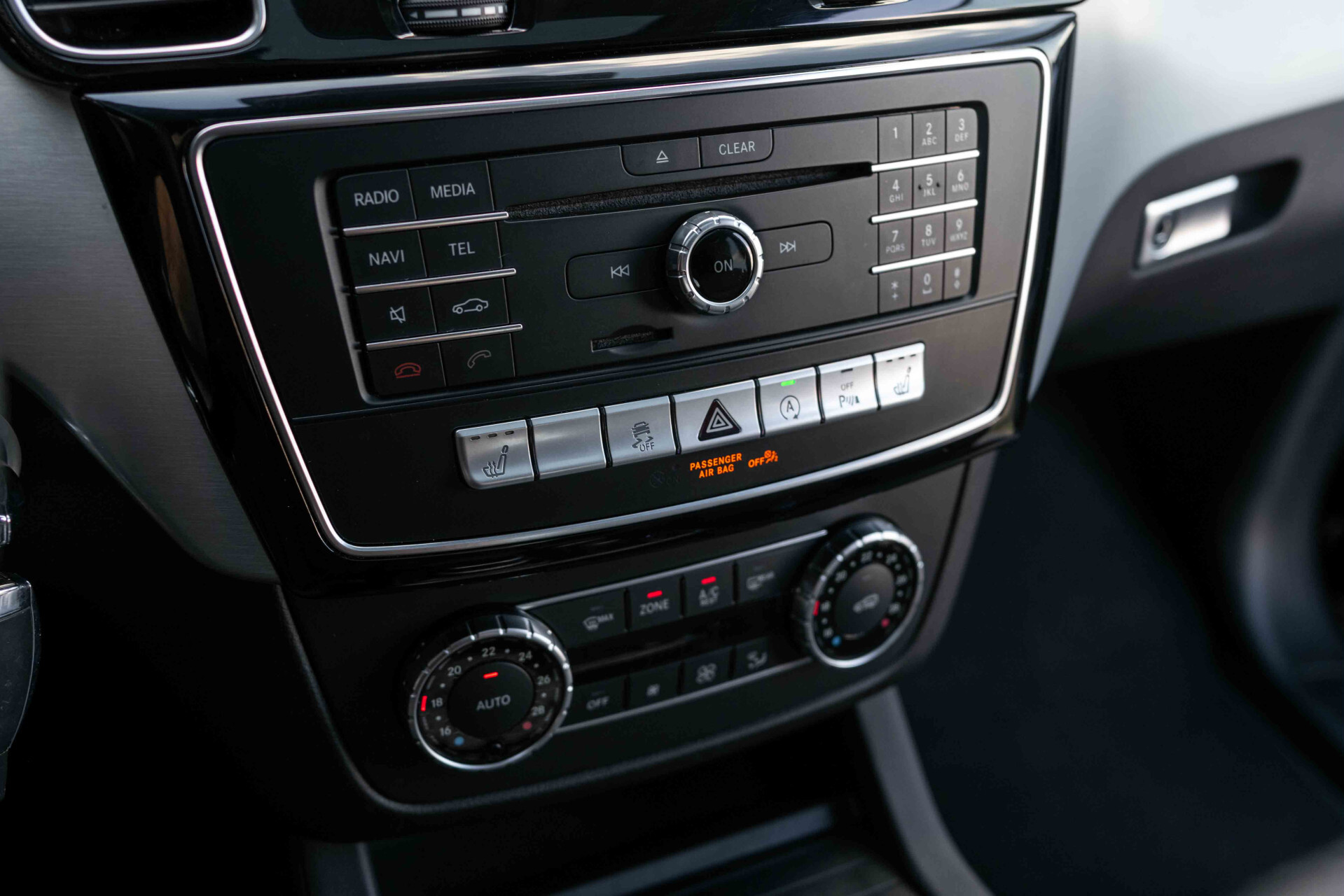 Mercedes-Benz GLE 350 d 4-M Luchtvering | Schuifdak | Trekhaak | 19" | Carplay | Comand | ILS | Leder | Sfeerverlichting | Aut9 Foto 18