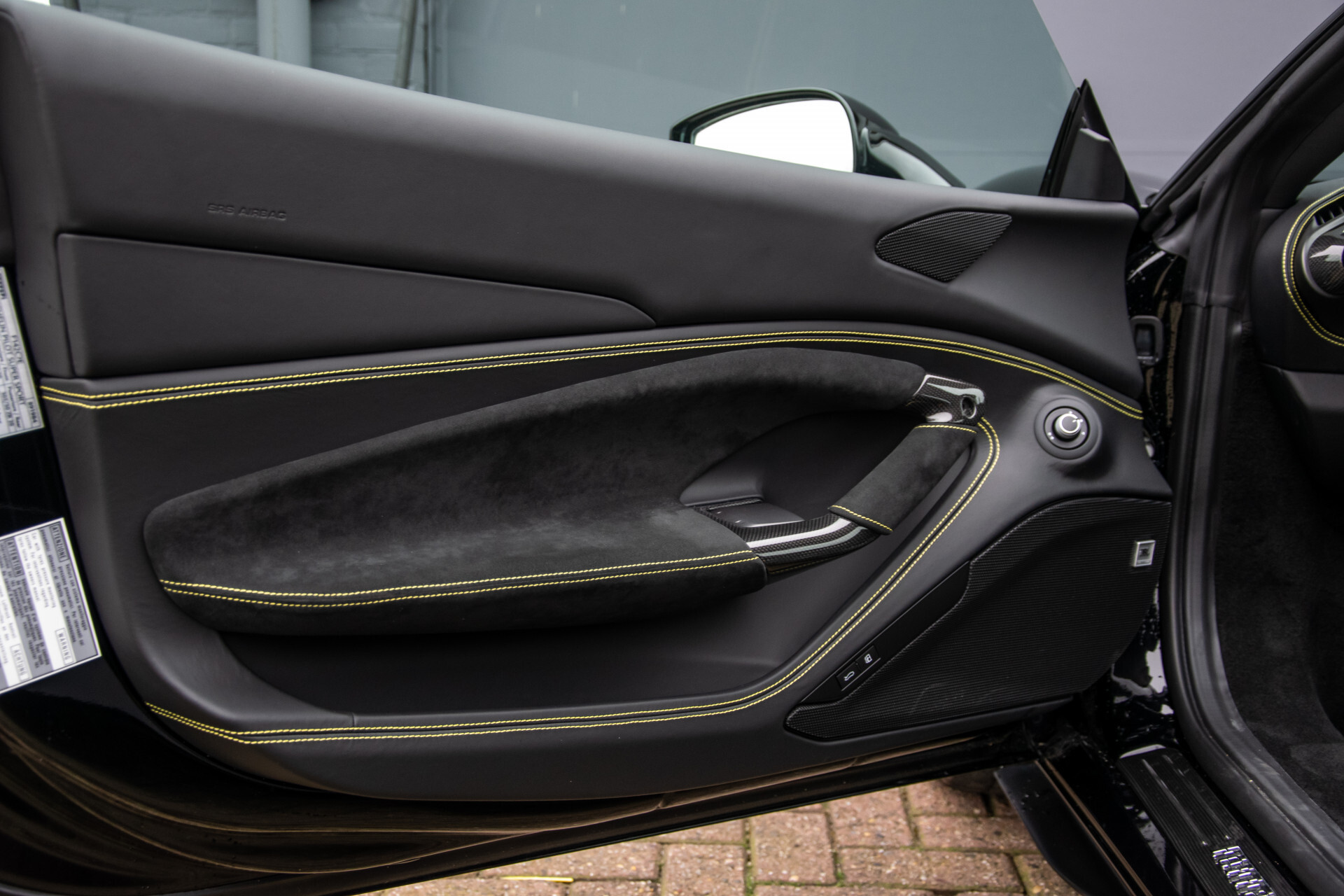 Ferrari F8 Tributo 3.9 V8 HELE Full Carbon | Lift | Racing Seats | Passenger Display | JBL | Camera Foto 14