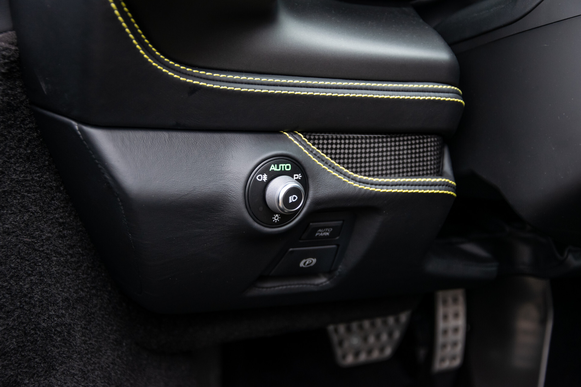 Ferrari F8 Tributo 3.9 V8 HELE Full Carbon | Lift | Racing Seats | Passenger Display | JBL | Camera Foto 22