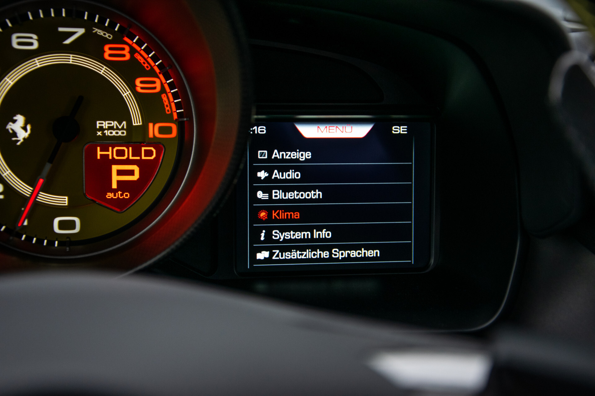 Ferrari F8 Tributo 3.9 V8 HELE Full Carbon | Lift | Racing Seats | Passenger Display | JBL | Camera Foto 36