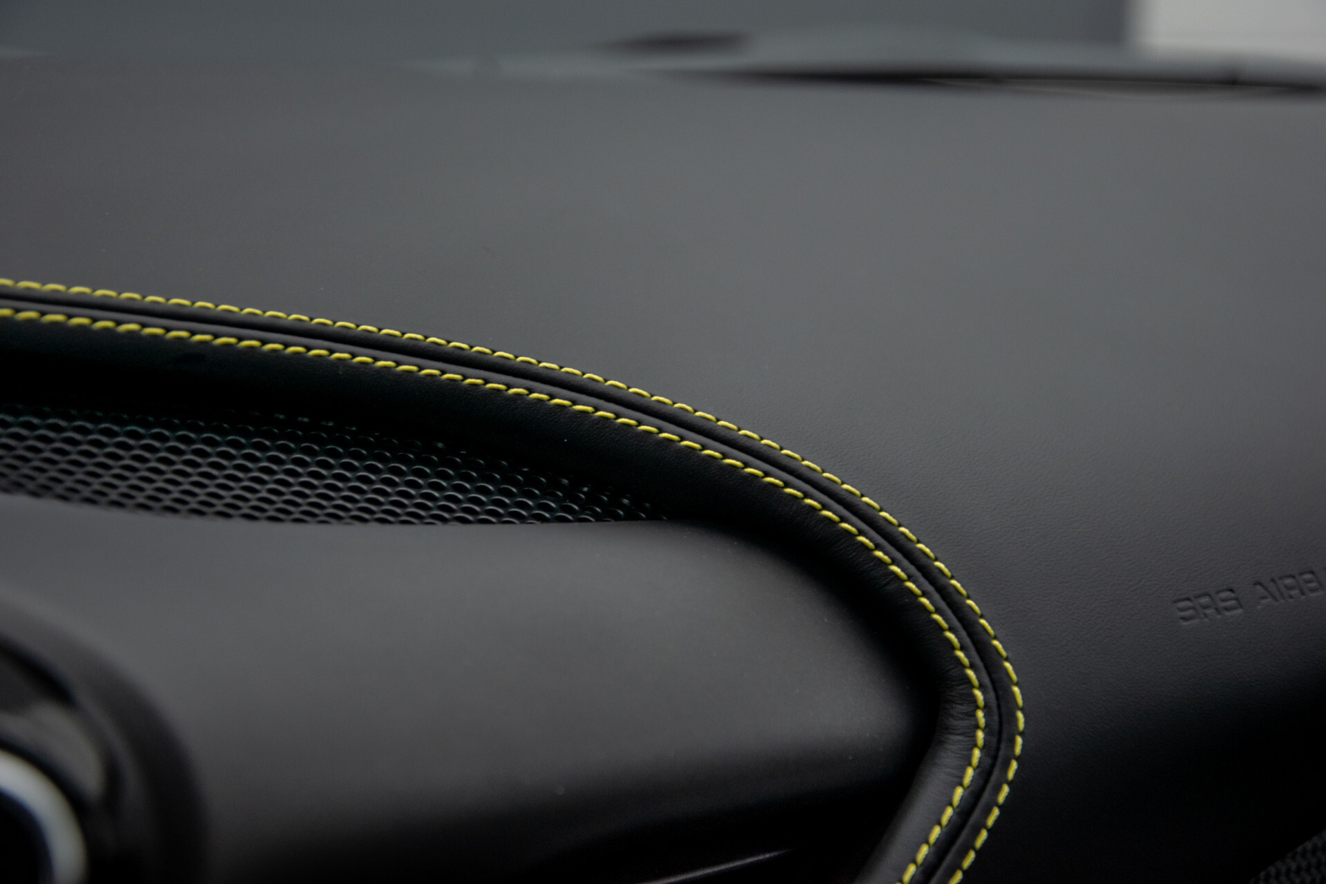 Ferrari F8 Tributo 3.9 V8 HELE Full Carbon | Lift | Racing Seats | Passenger Display | JBL | Camera Foto 38