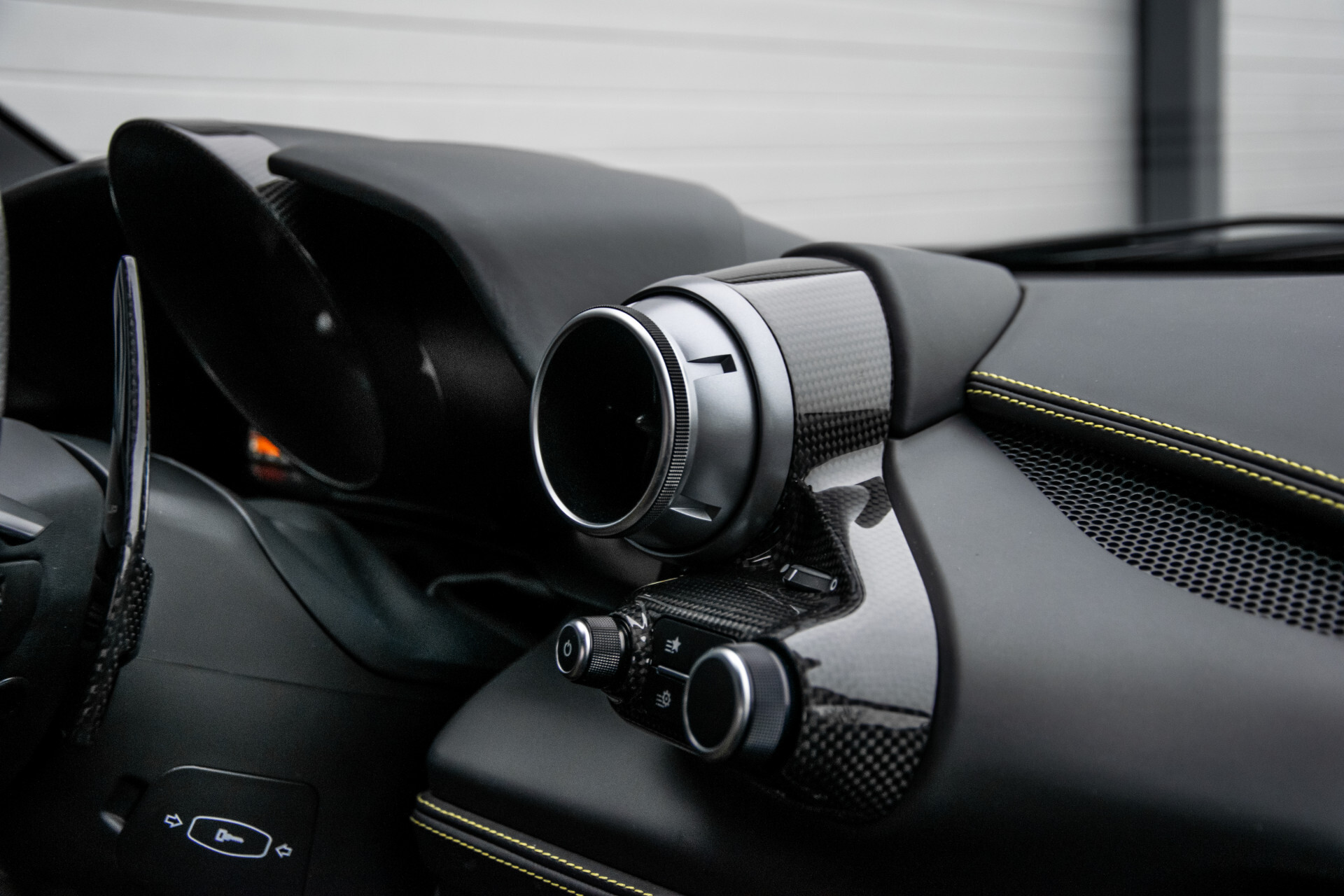 Ferrari F8 Tributo 3.9 V8 HELE Full Carbon | Lift | Racing Seats | Passenger Display | JBL | Camera Foto 48