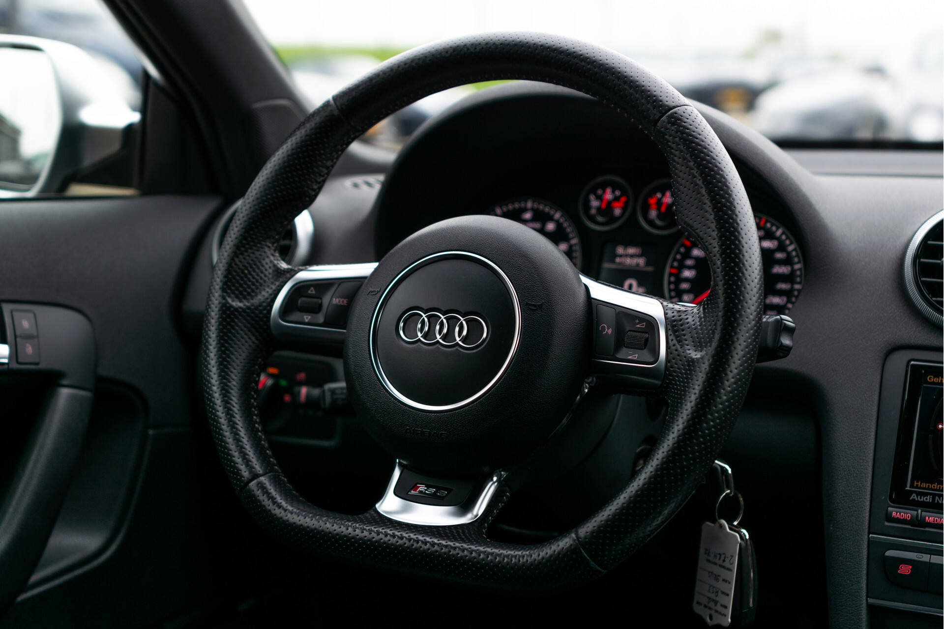 Audi RS3 Sportback 2.5 T Quattro 67 dkm | 2e eigenaar | New Service | volledige historie Foto 15