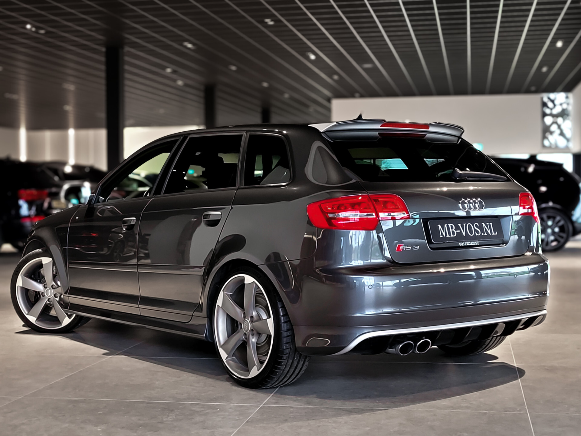 Audi RS3 Sportback 2.5 T Quattro 67 dkm | 2e eigenaar | New Service | volledige historie Foto 2