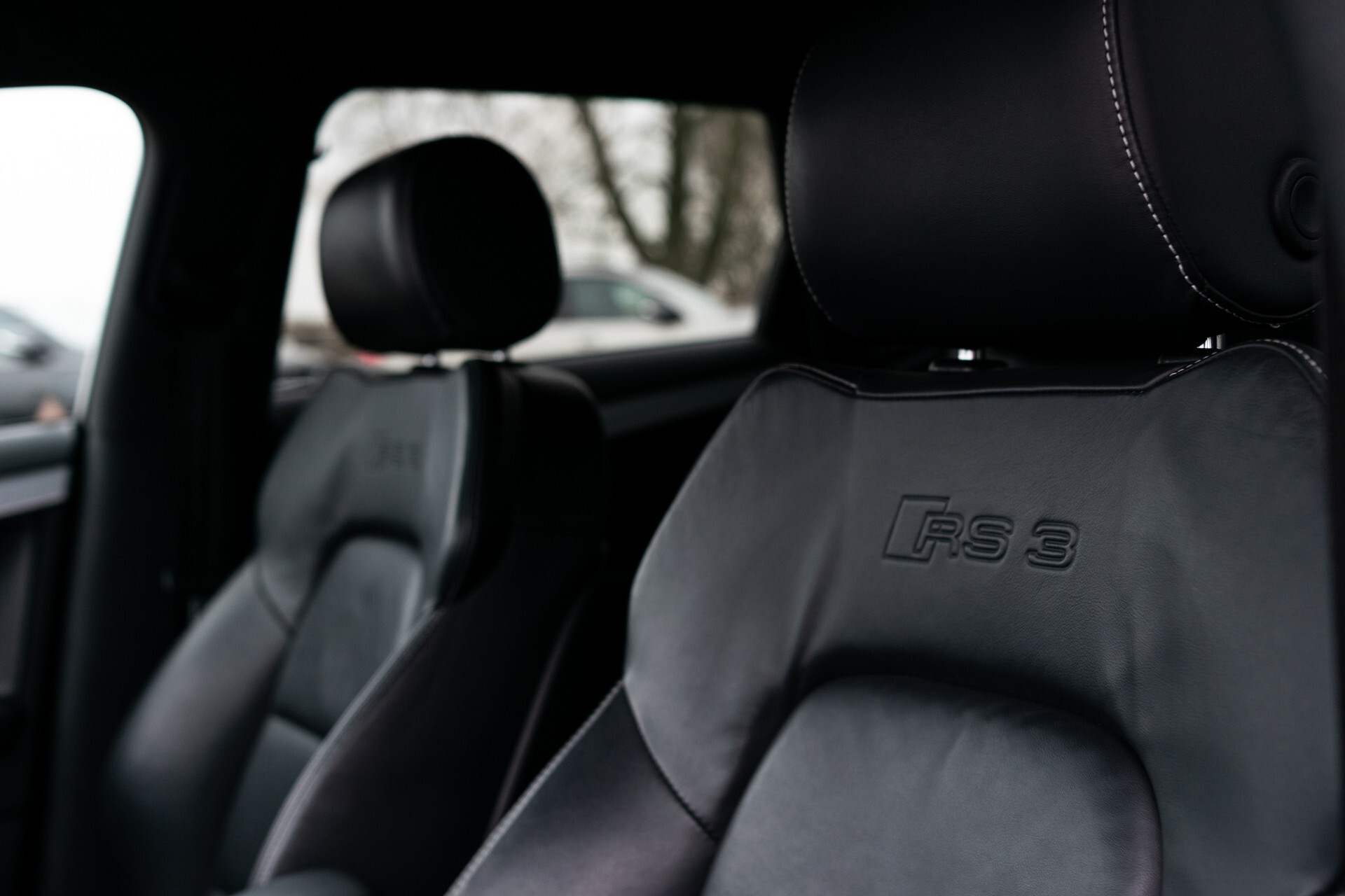 Audi RS3 Sportback 2.5 T Quattro 67 dkm | 2e eigenaar | New Service | volledige historie Foto 23