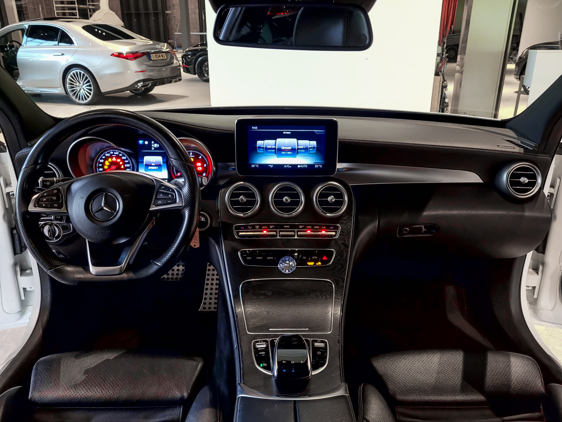 Mercedes-Benz C-Klasse Estate 250 Cdi AMG Panorama | Luchtvering | Distronic | Comand | Trekhaak | LED | 19" Foto 7