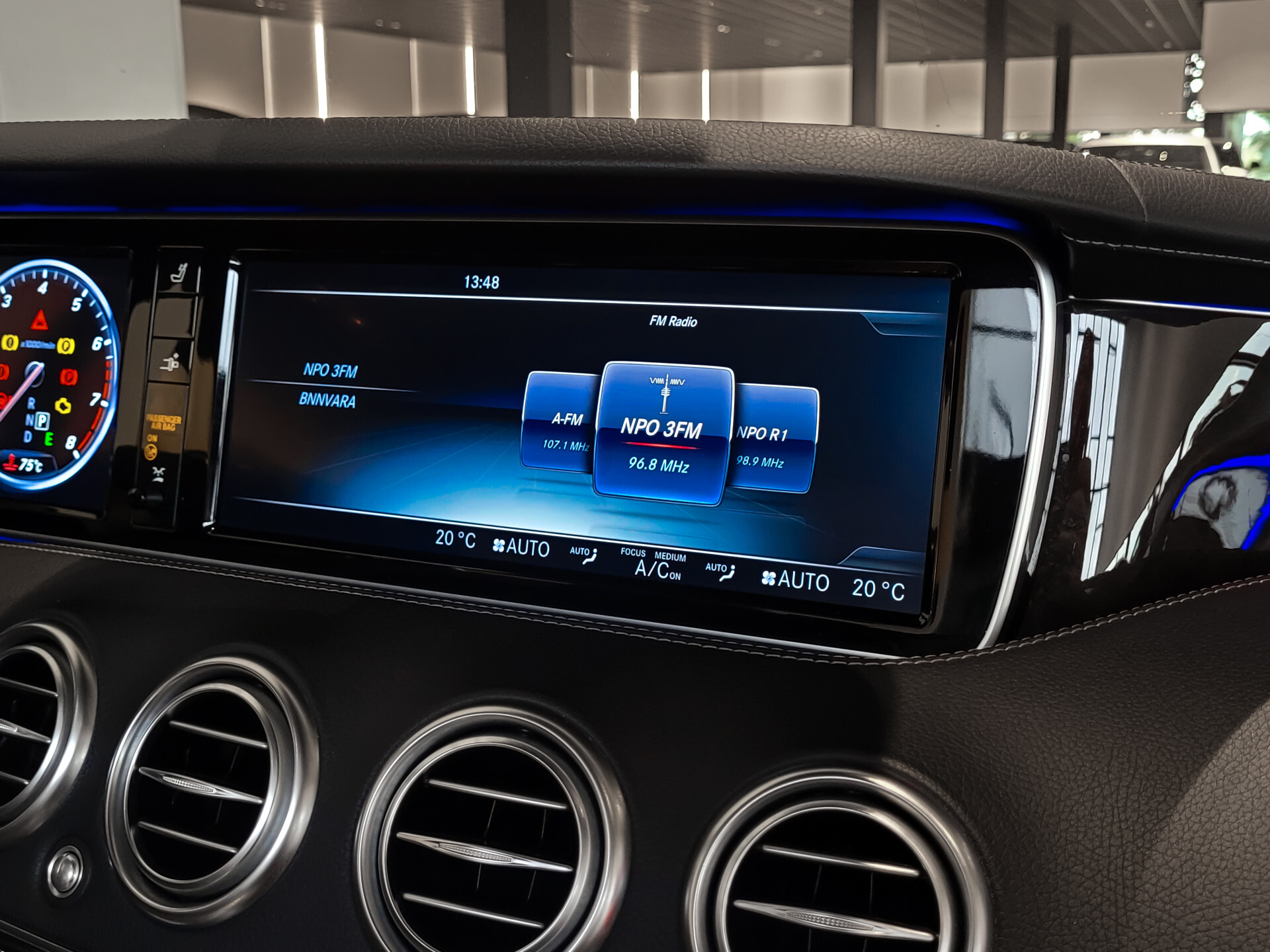 Mercedes-Benz S-Klasse Cabrio 500 AMG Distronic | Keyless | 20" | Airscarf | 360 | Stoelkoeling | Mem | Aircap | LED Foto 11