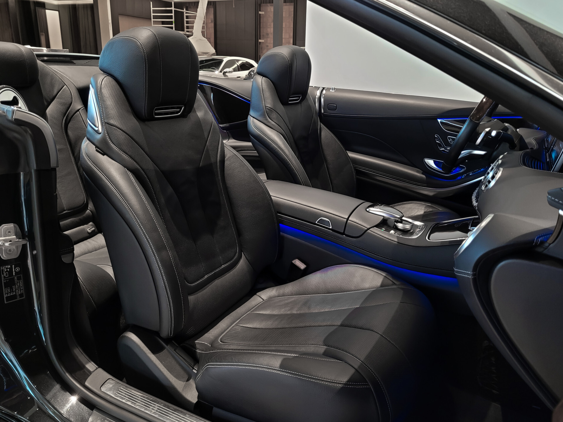 Mercedes-Benz S-Klasse Cabrio 500 AMG Distronic | Keyless | 20" | Airscarf | 360 | Stoelkoeling | Mem | Aircap | LED Foto 8