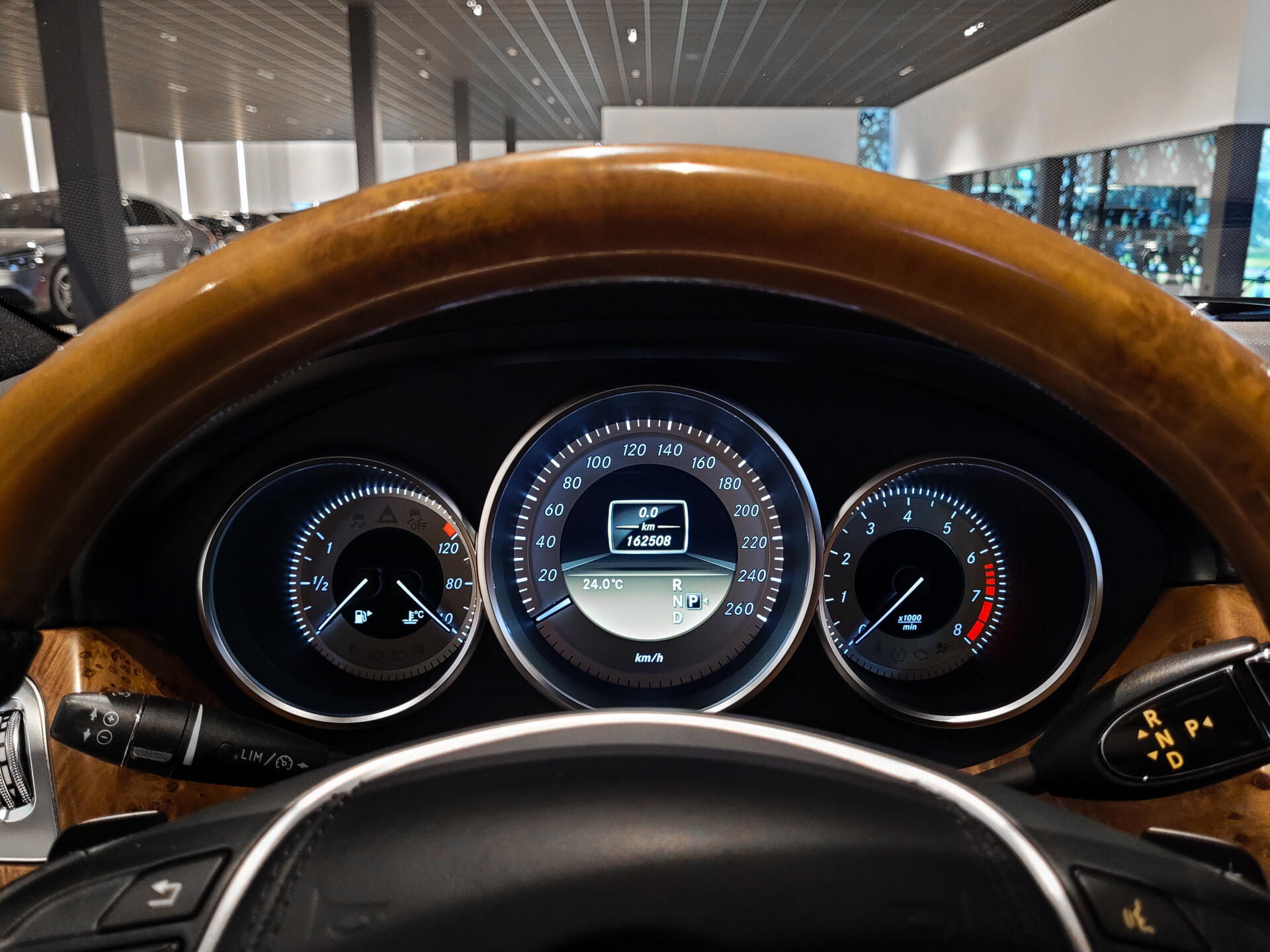 Mercedes-Benz CLS-Klasse 500 AMG Luchtvering | Schuifdak | Keyless | Distronic | Harman-Kardon | Massage | Nightvision | Dealer onderhouden Foto 16