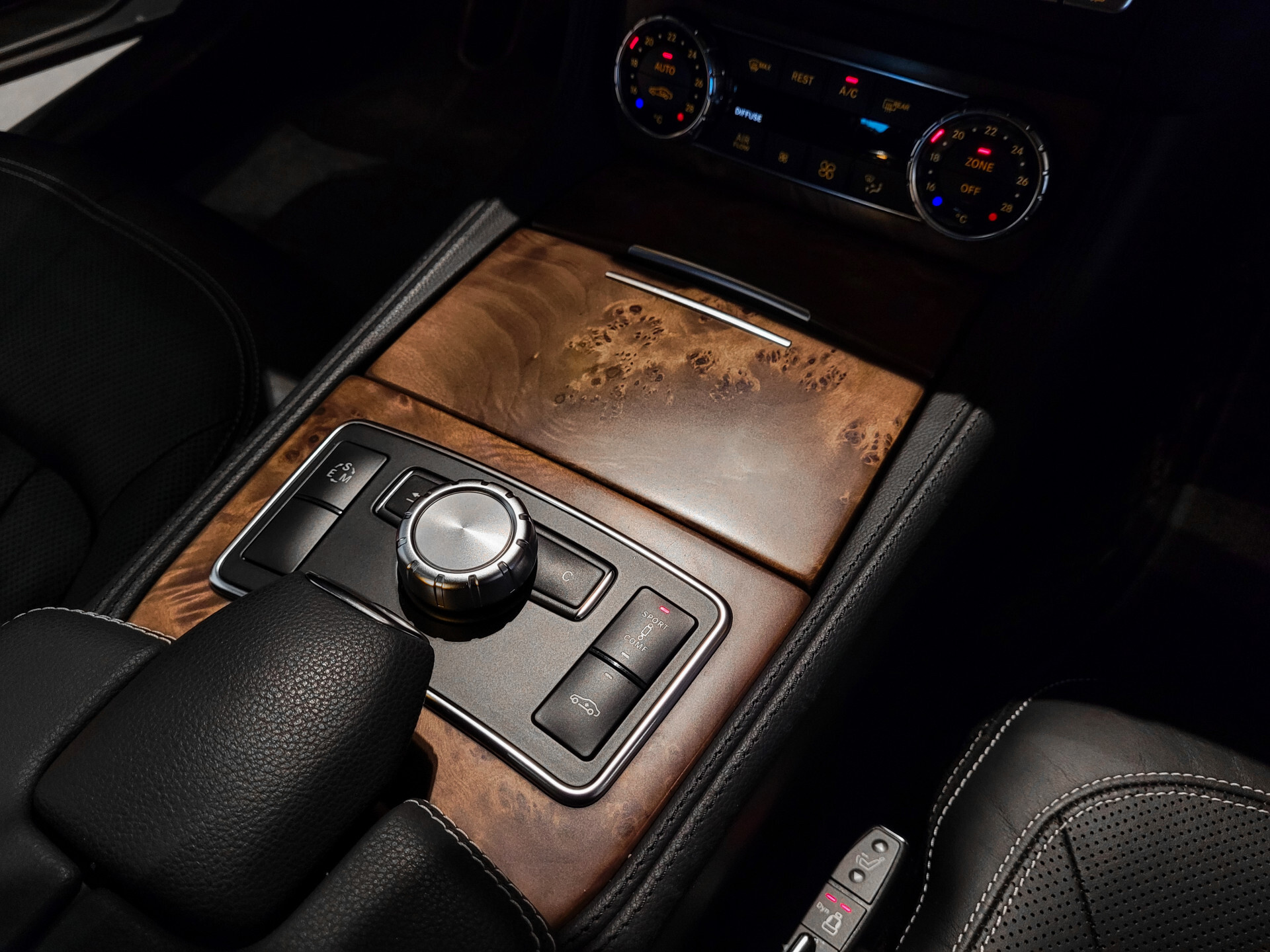 Mercedes-Benz CLS-Klasse 500 AMG Luchtvering | Schuifdak | Keyless | Distronic | Harman-Kardon | Massage | Nightvision | Dealer onderhouden Foto 20