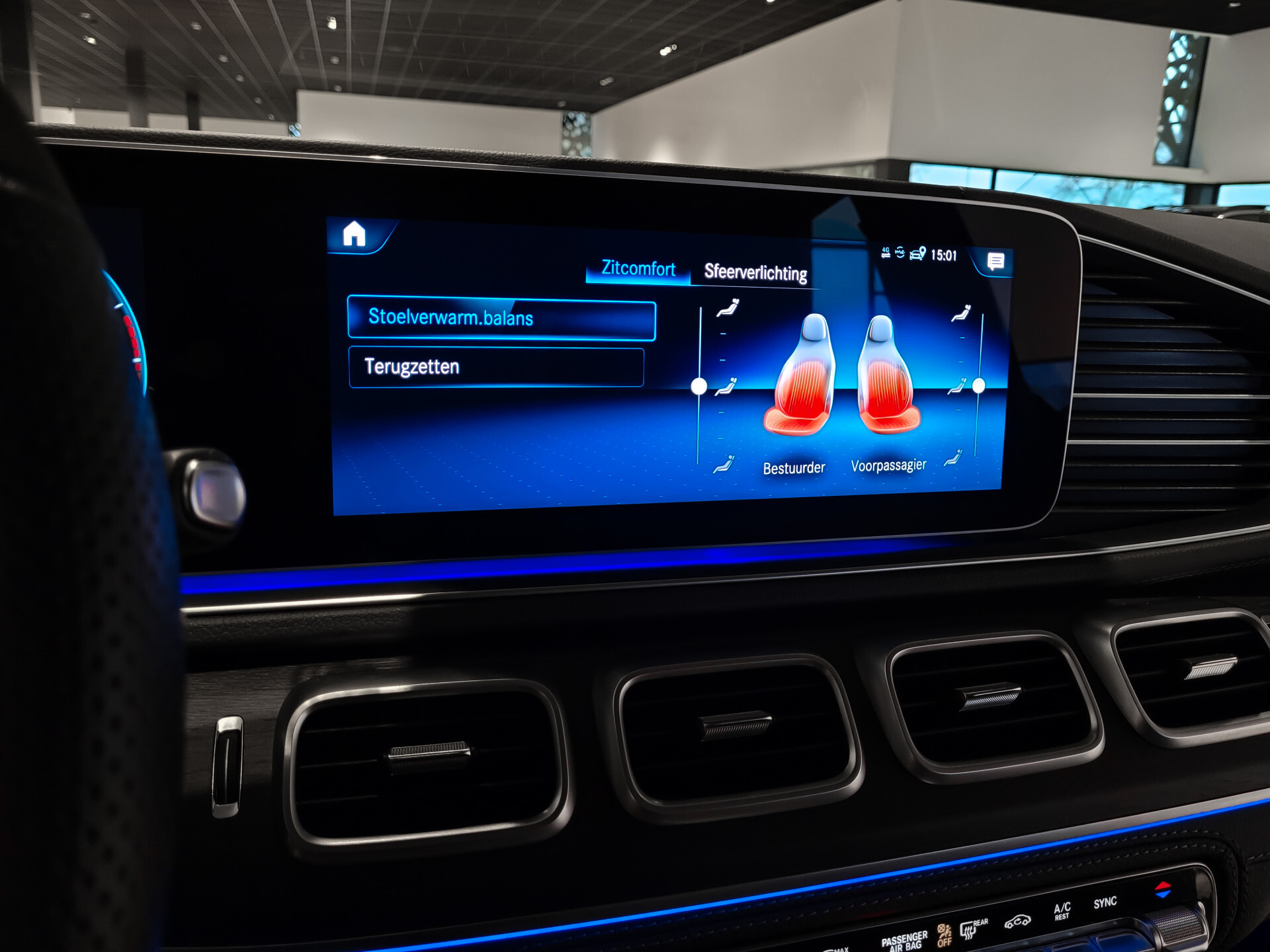 Mercedes-Benz GLE Coupé 400 d 4-M AMG Night Luchtvering | HUD | Rij-Assistentie | Keyless | Stoelkoeling | Trekhaak | Nappa Aut9 Foto 24