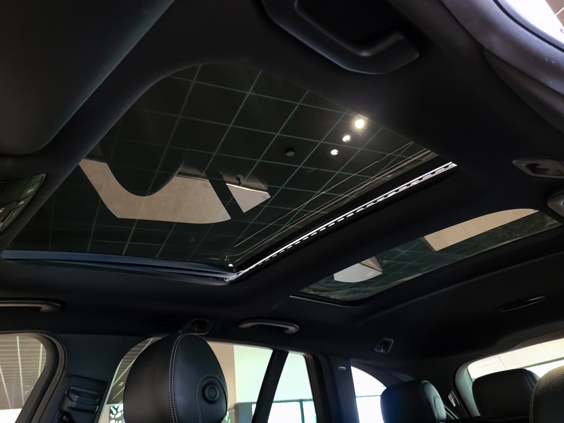 Mercedes-Benz C-Klasse Estate 250 Cdi AMG Panorama | Luchtvering | Distronic | Comand | Trekhaak | LED | 19" Foto 26