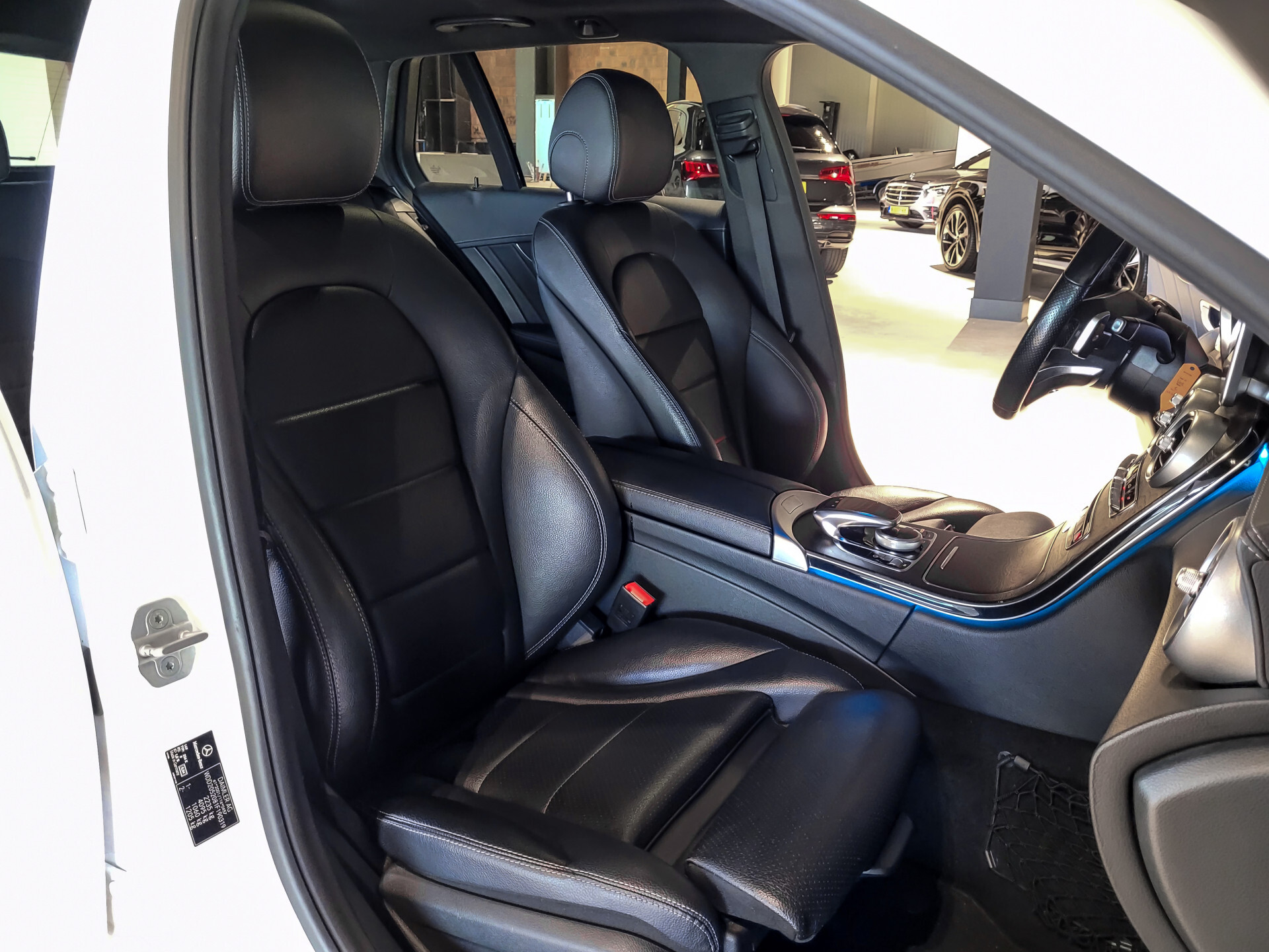 Mercedes-Benz C-Klasse Estate 250 Cdi AMG Panorama | Luchtvering | Distronic | Comand | Trekhaak | LED | 19" Foto 5
