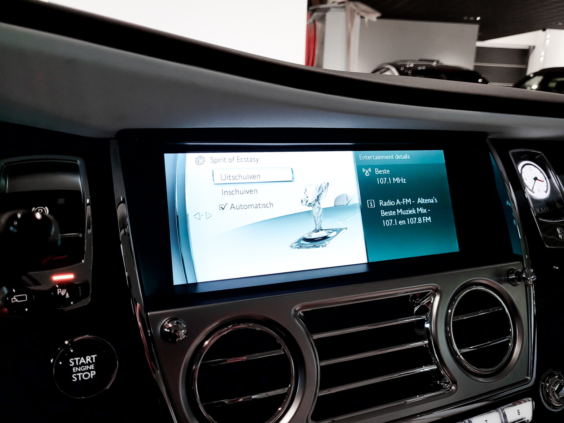 Rolls-Royce Wraith 6.6 V12 Starlight | 22" | Bespoke | HUD | Driving Assistant | Full History Foto 19