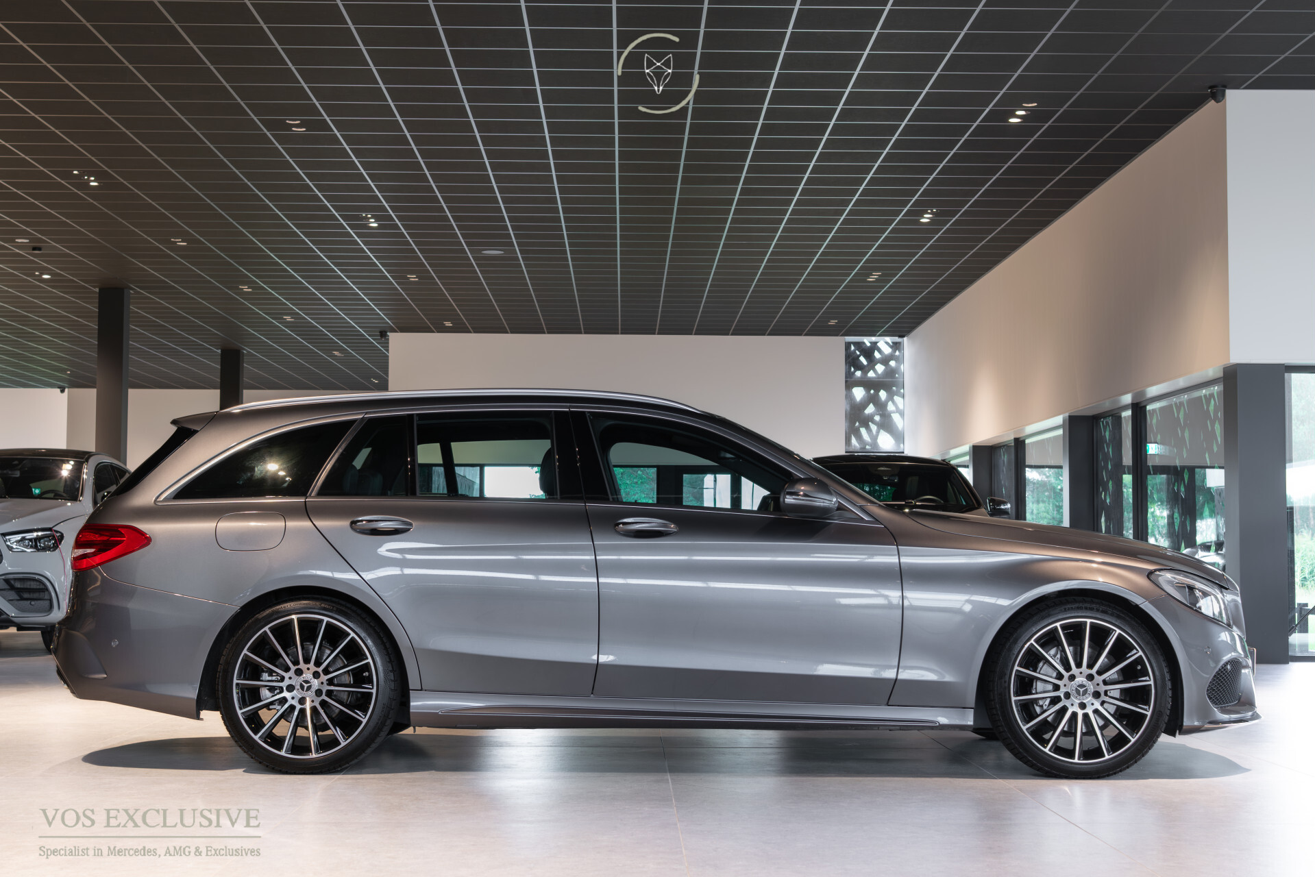 Mercedes-Benz C-Klasse Estate 180 AMG Sport Edition Leder | Sfeerverlichting | Aut-kofferklep | LED | 19" | New Service/APK Foto 3