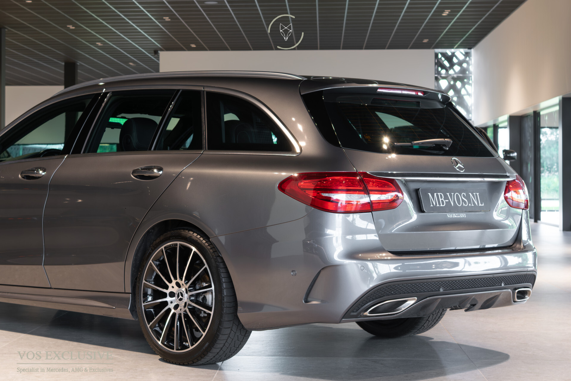 Mercedes-Benz C-Klasse Estate 180 AMG Sport Edition Leder | Sfeerverlichting | Aut-kofferklep | LED | 19" | New Service/APK Foto 50