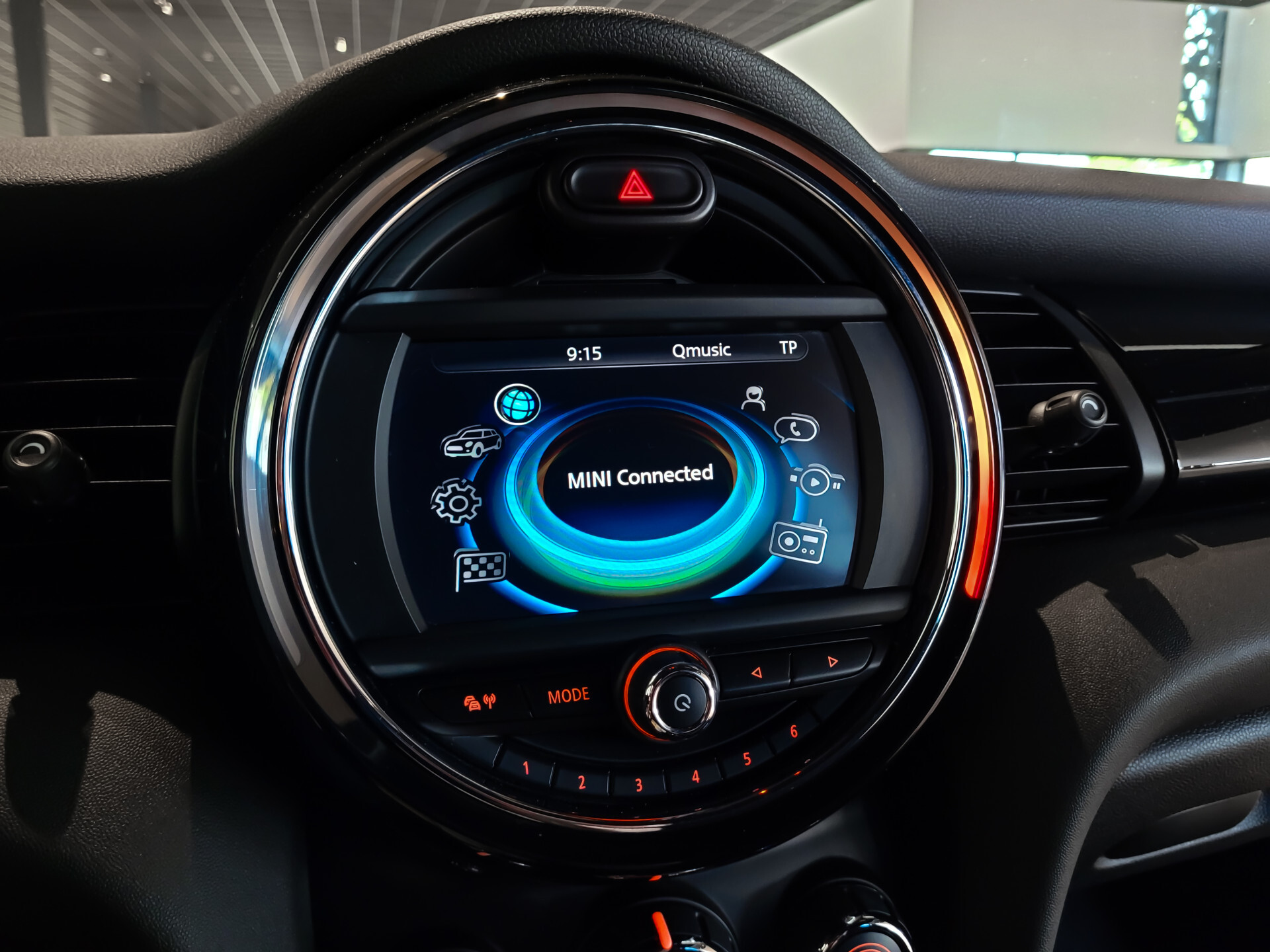 MINI 1.5 Cooper Business BLACK NL auto | Cruise | New service | LM velgen Foto 14