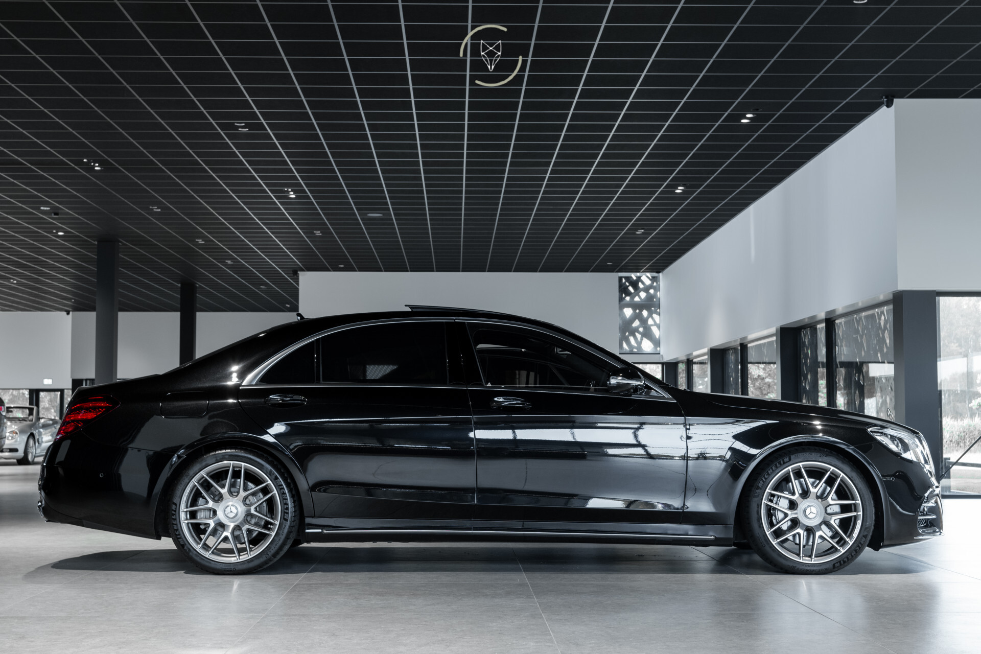 Mercedes-Benz S-Klasse 560 Lang 4-M AMG Exclusive | 4*massage/koeling | 20" | entertainment | standkachel | HUD | nachtzicht Foto 3