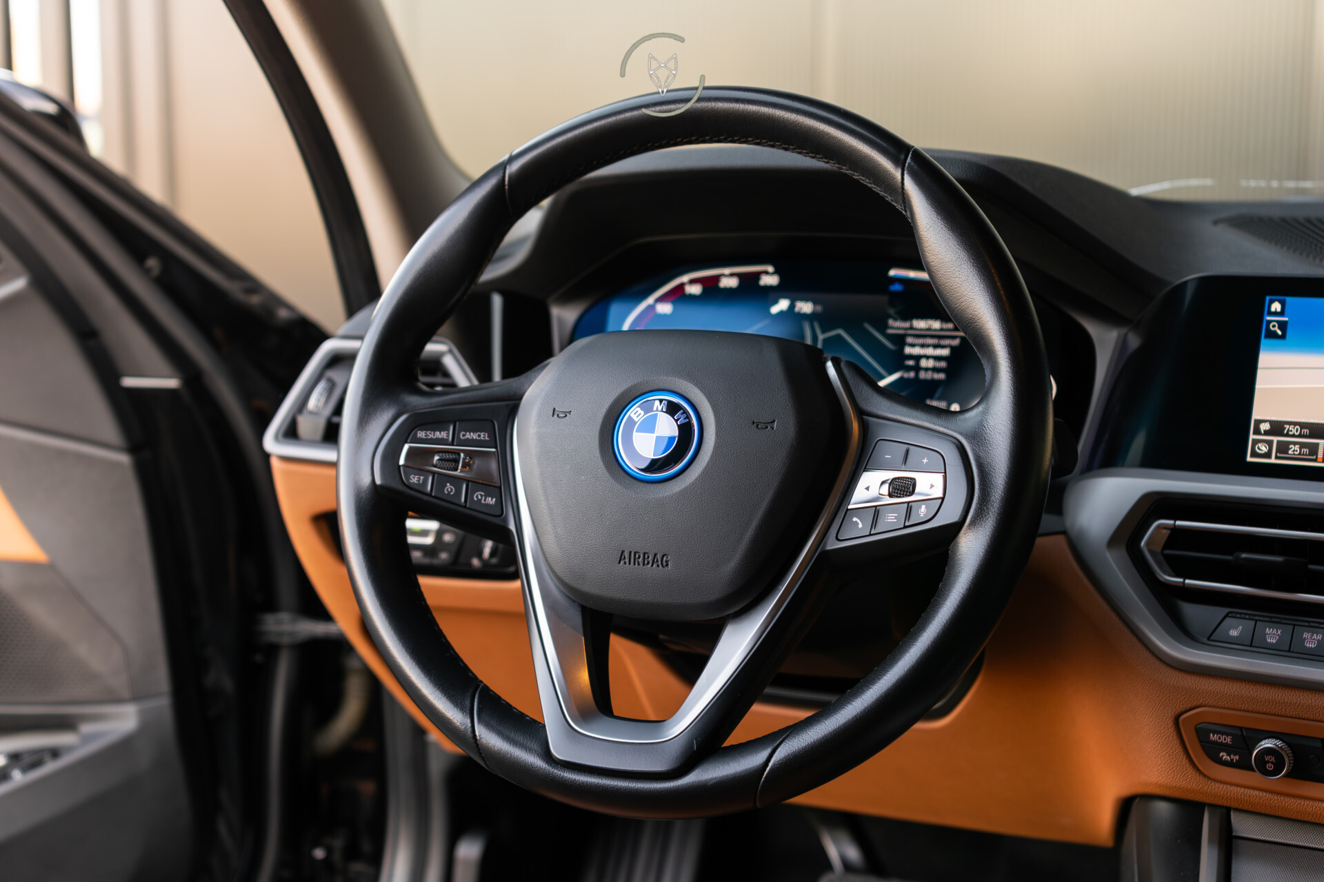 BMW 3 Serie Touring 330e Advanced Keyless-Go | Driving Assistant | Sportstoelen | HUD | 18" | Live Cockpit Pro | Hifi | Leder | LED Foto 32